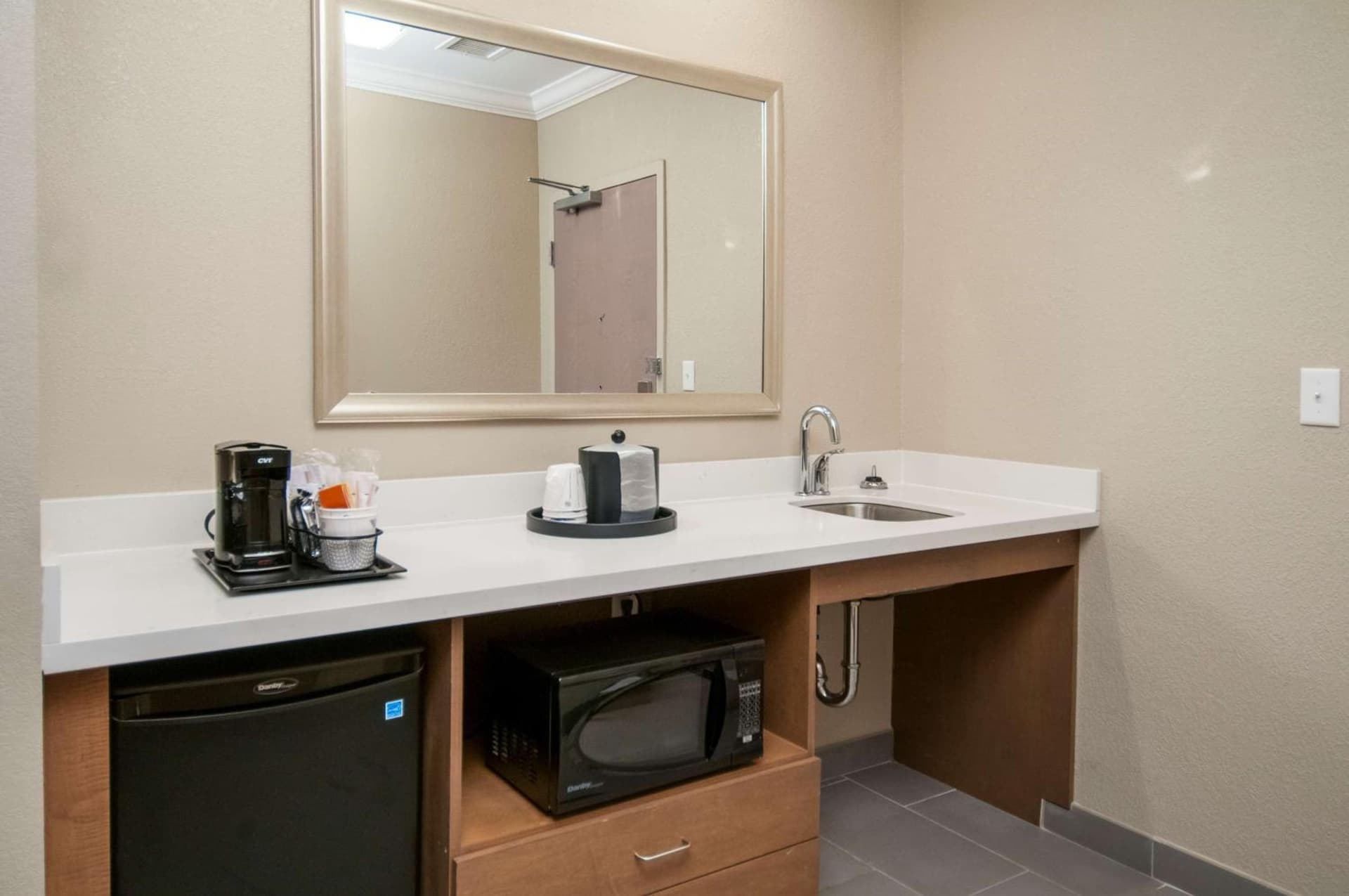 Hampton Inn & Suites Ridgeland gallery photo in Ridgeland, MS — image 43