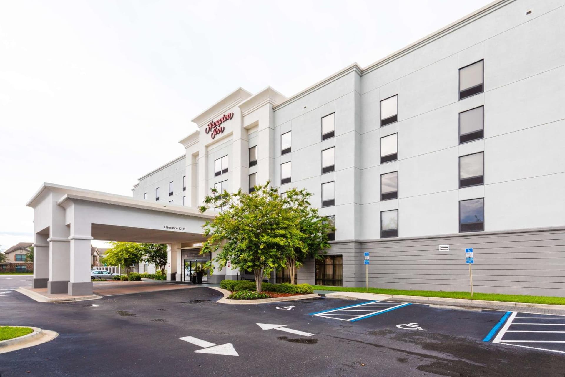 Hampton Inn Jacksonville-I-295 East/Baymeadows featured exterior or lobby in Jacksonville, FL — similar hotel