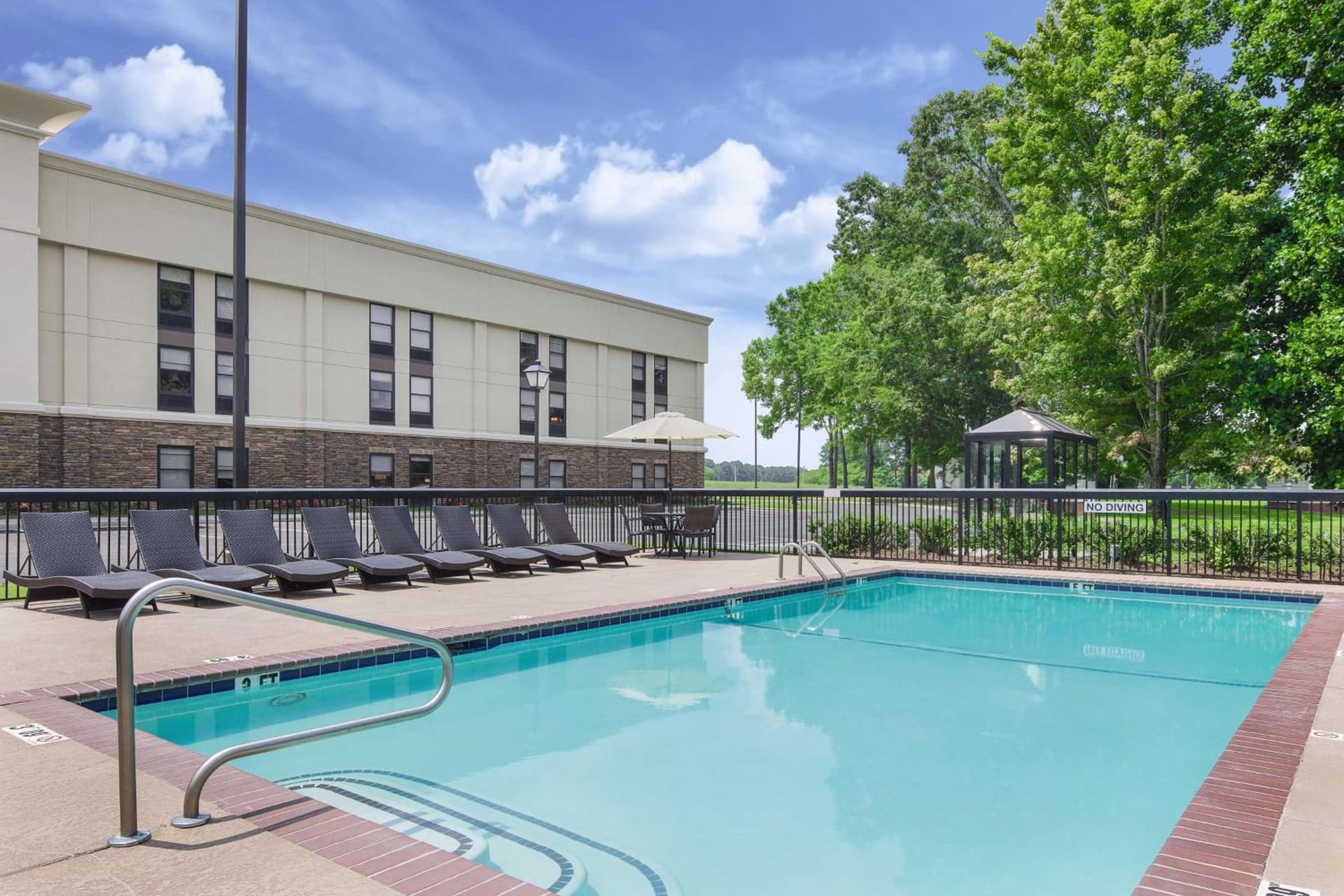 Hampton Inn Lagrange near Callaway Gardens gallery photo in LaGrange, GA — image 11