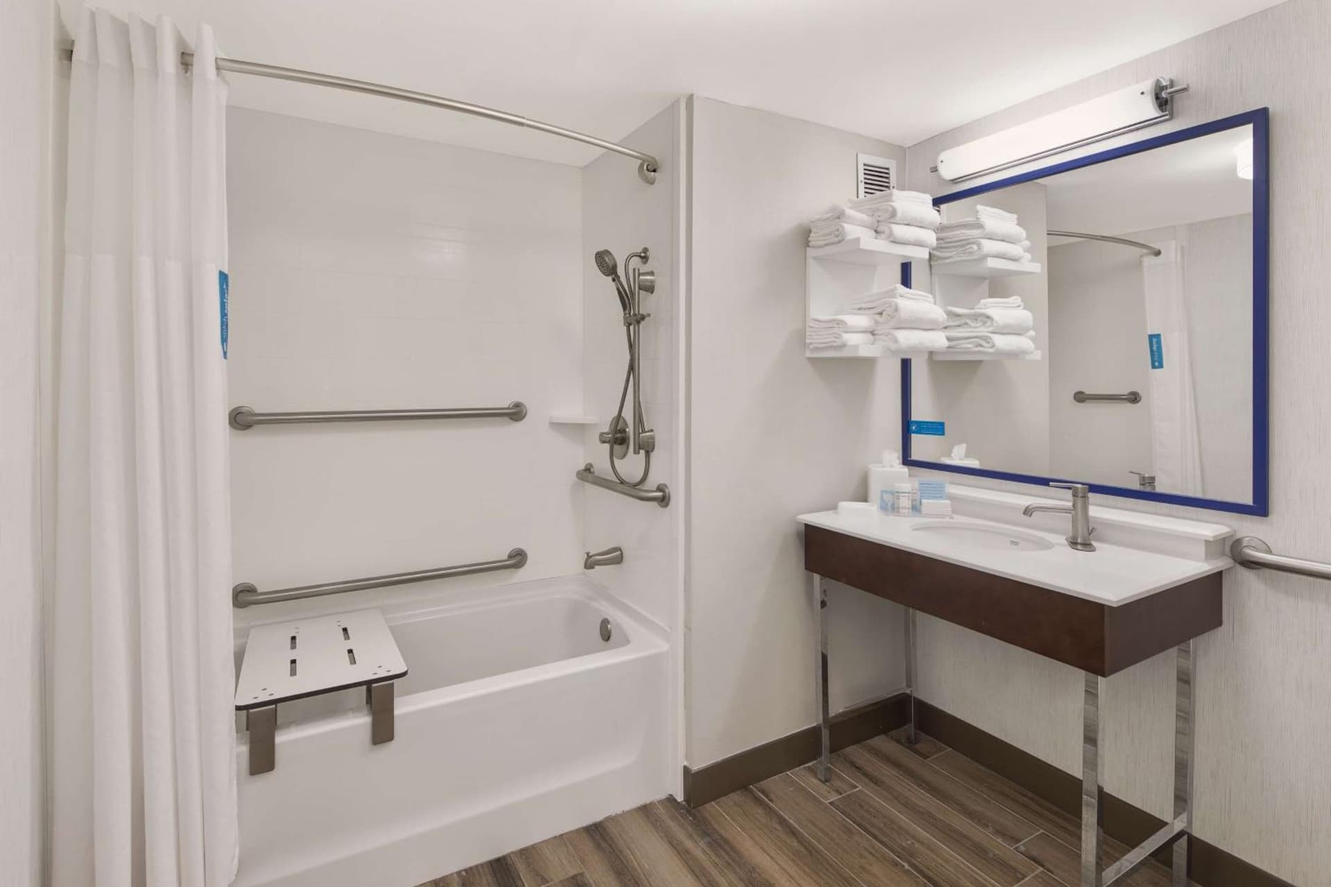 Hampton Inn Lagrange near Callaway Gardens gallery photo in LaGrange, GA — image 7