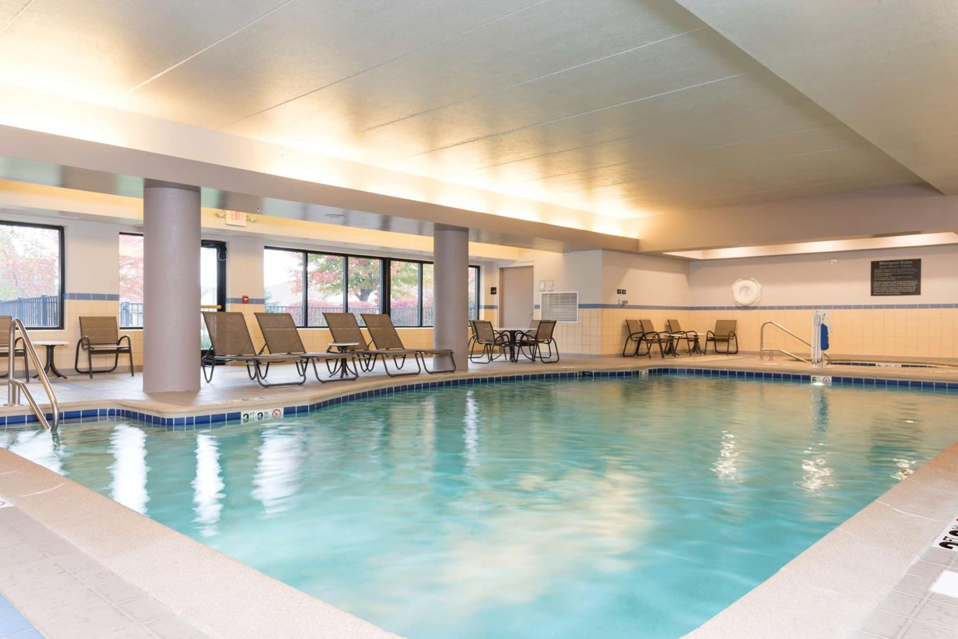 Hampton Inn & Suites East Lansing gallery photo in Okemos, MI — image 51
