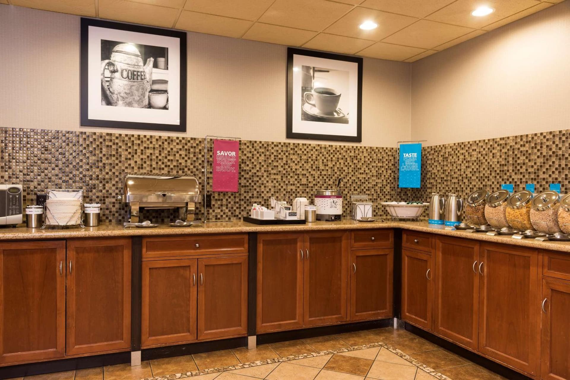 Hampton Inn & Suites East Lansing gallery photo in Okemos, MI — image 5