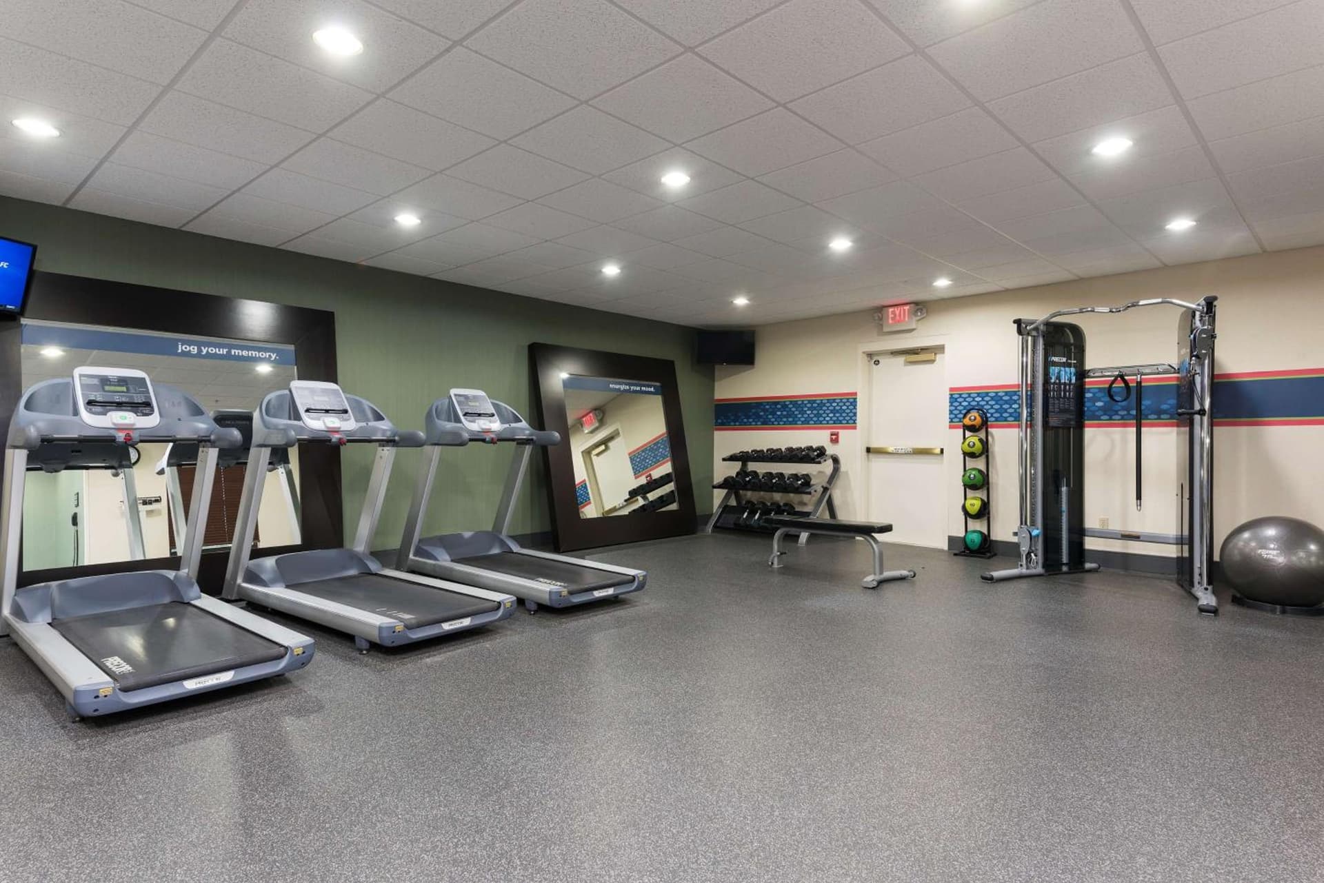 Hampton Inn & Suites East Lansing gallery photo in Okemos, MI — image 19
