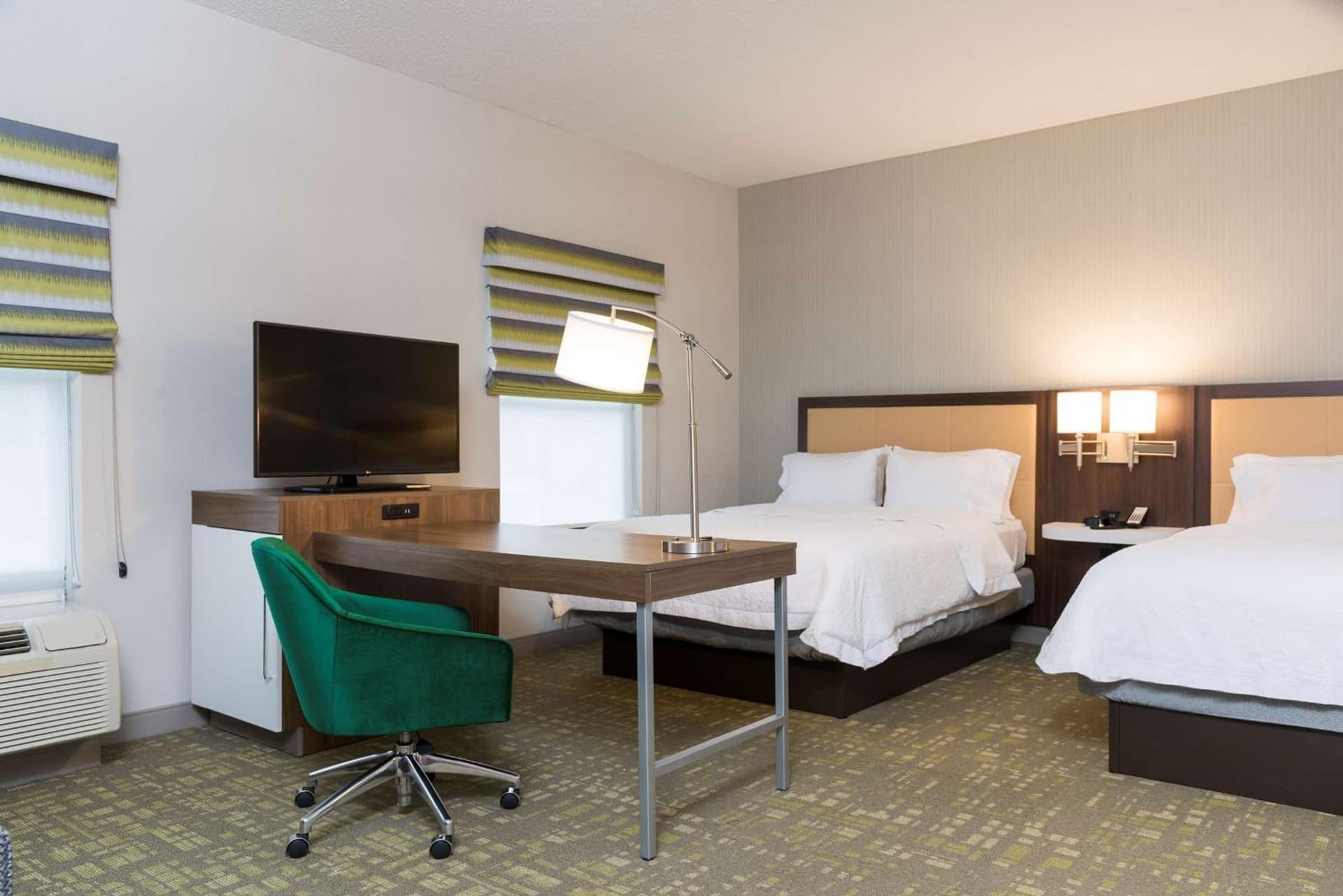 Hampton Inn & Suites East Lansing gallery photo in Okemos, MI — image 25