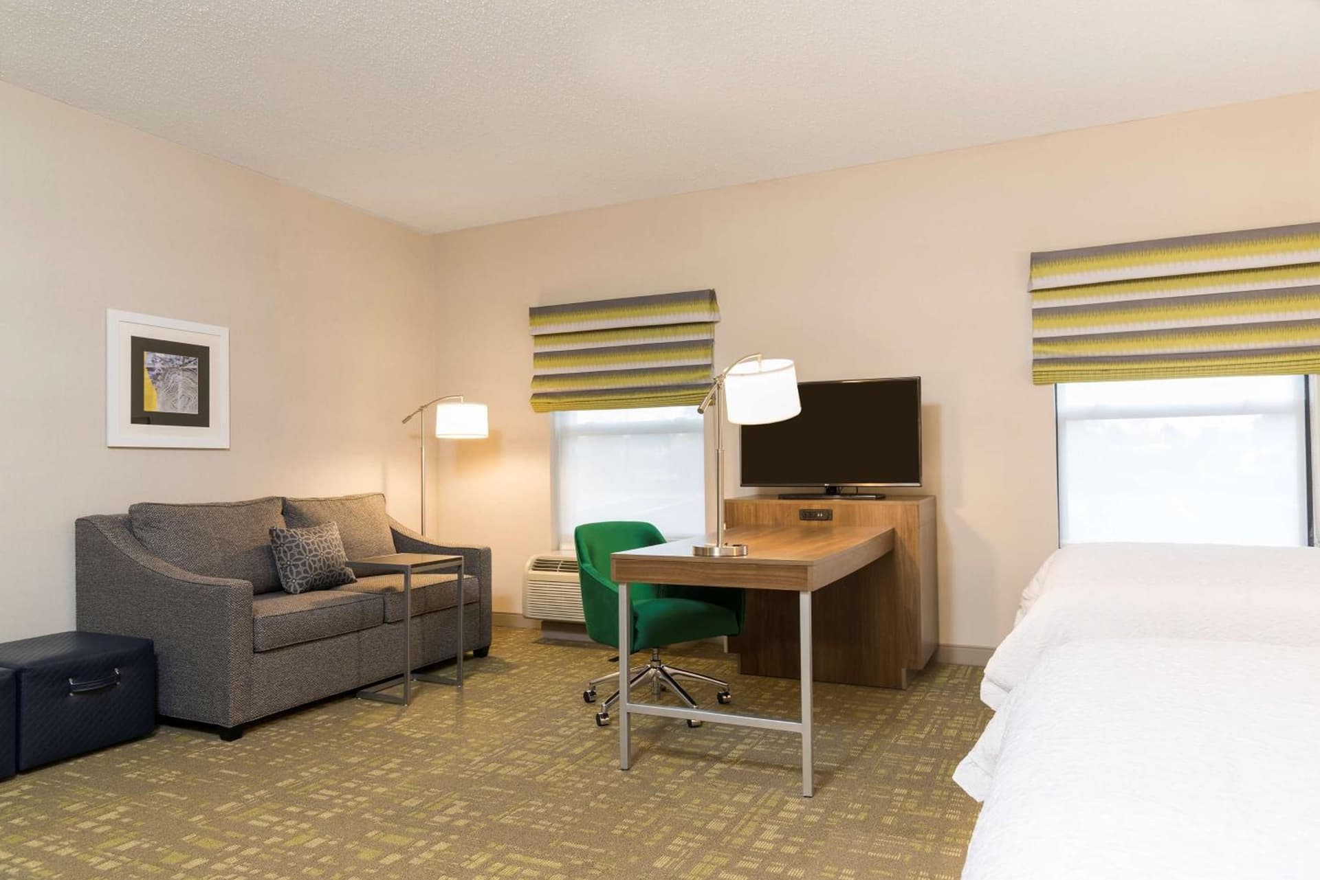 Hampton Inn & Suites East Lansing gallery photo in Okemos, MI — image 26