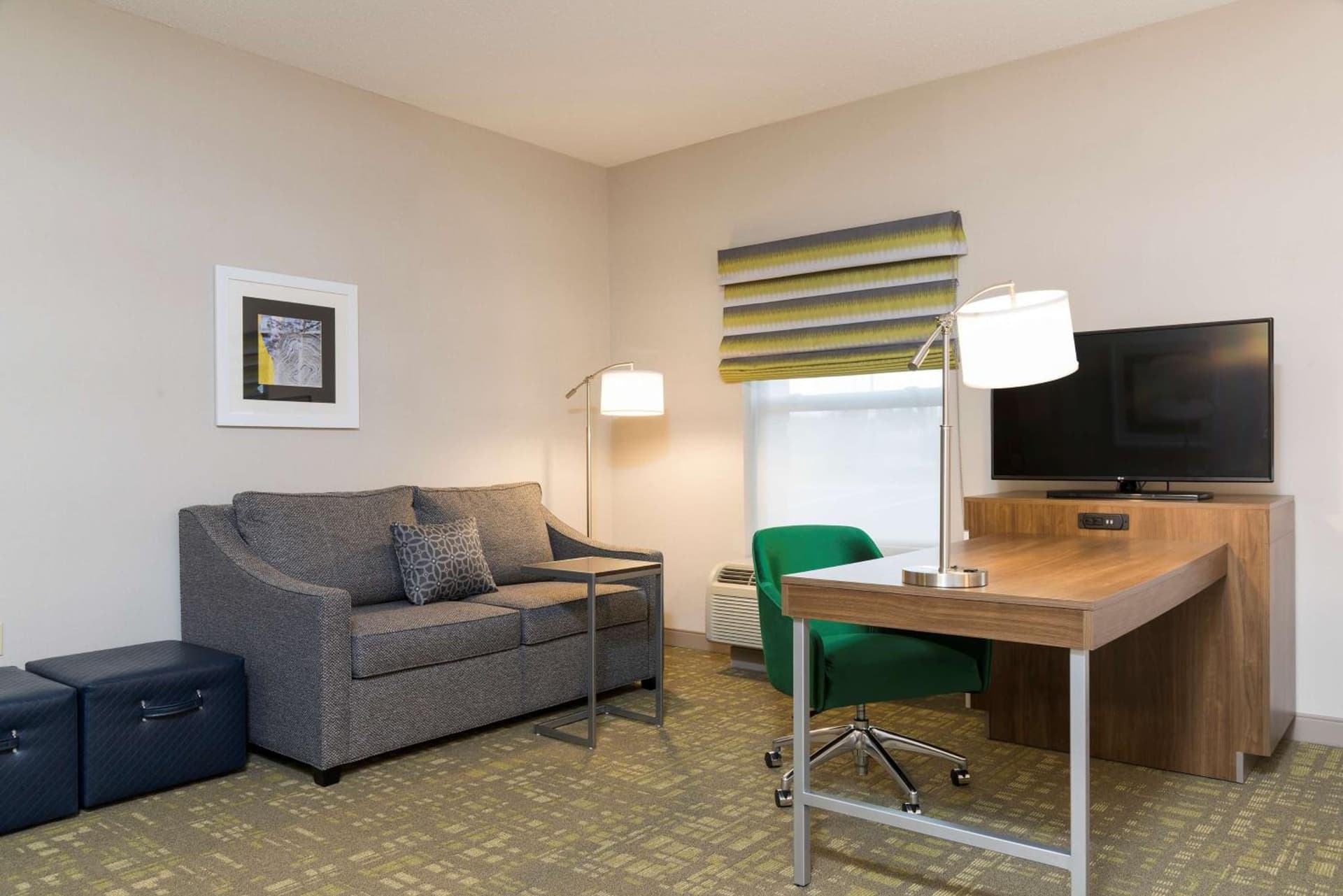 Hampton Inn & Suites East Lansing gallery photo in Okemos, MI — image 34