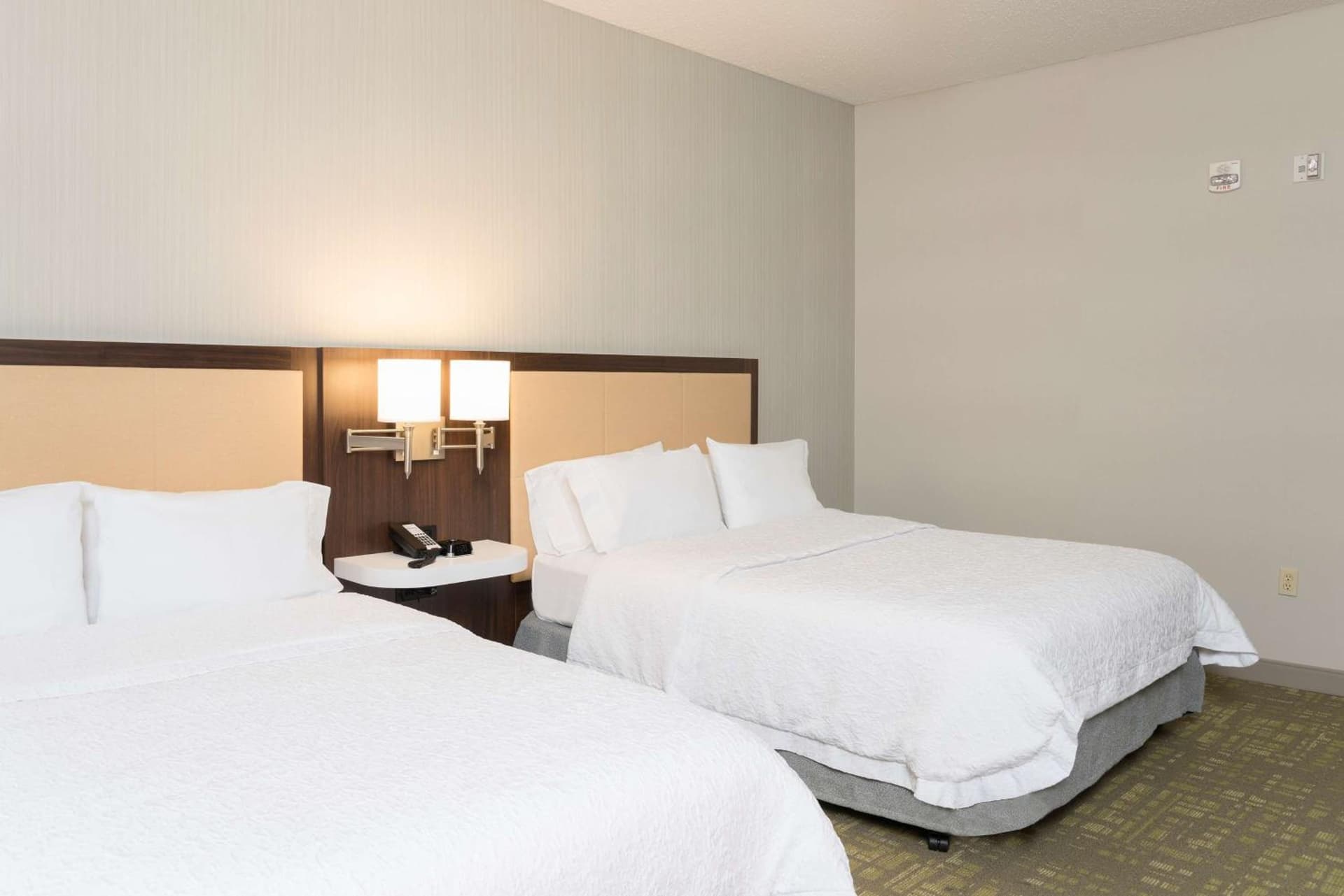 Hampton Inn & Suites East Lansing gallery photo in Okemos, MI — image 17