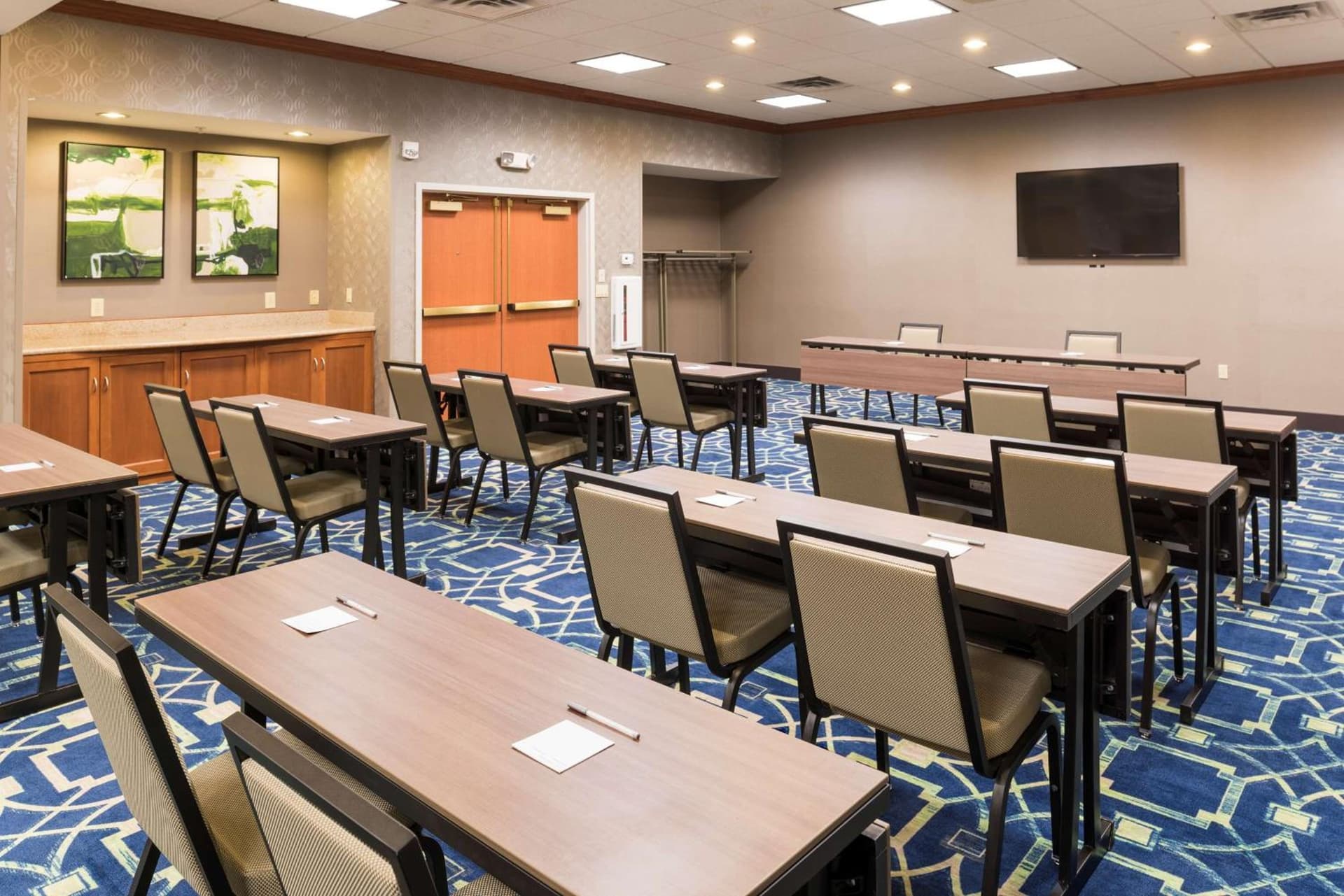 Hampton Inn & Suites East Lansing gallery photo in Okemos, MI — image 49