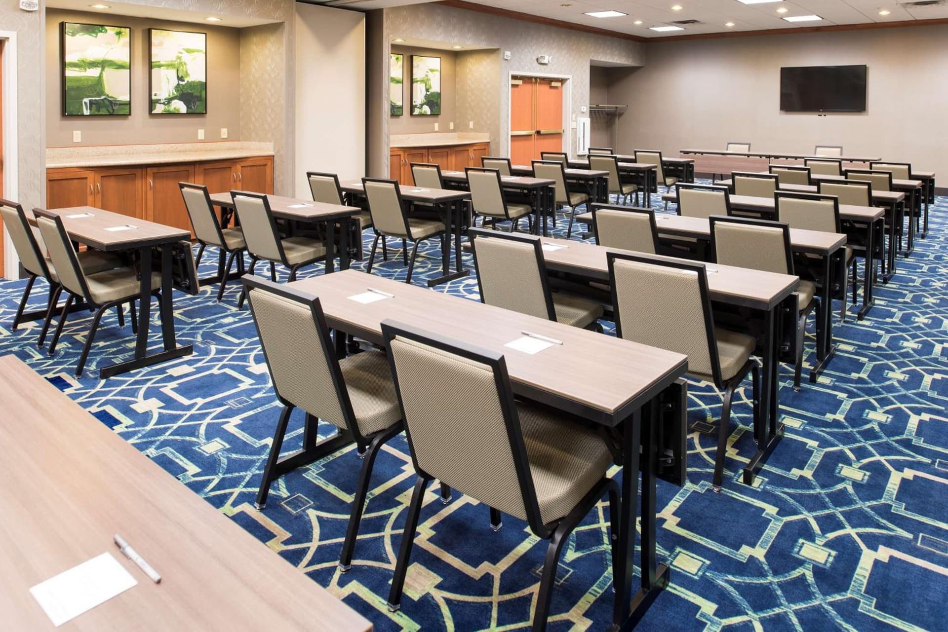 Hampton Inn & Suites East Lansing gallery photo in Okemos, MI — image 36