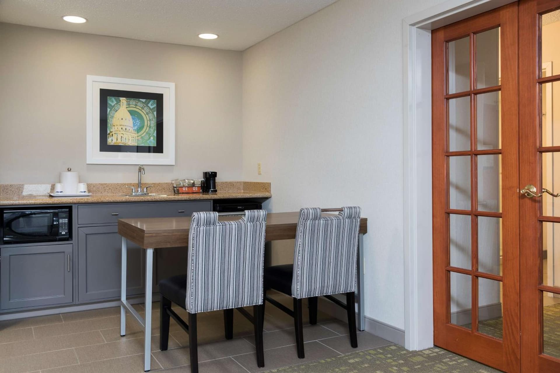 Hampton Inn & Suites East Lansing gallery photo in Okemos, MI — image 20