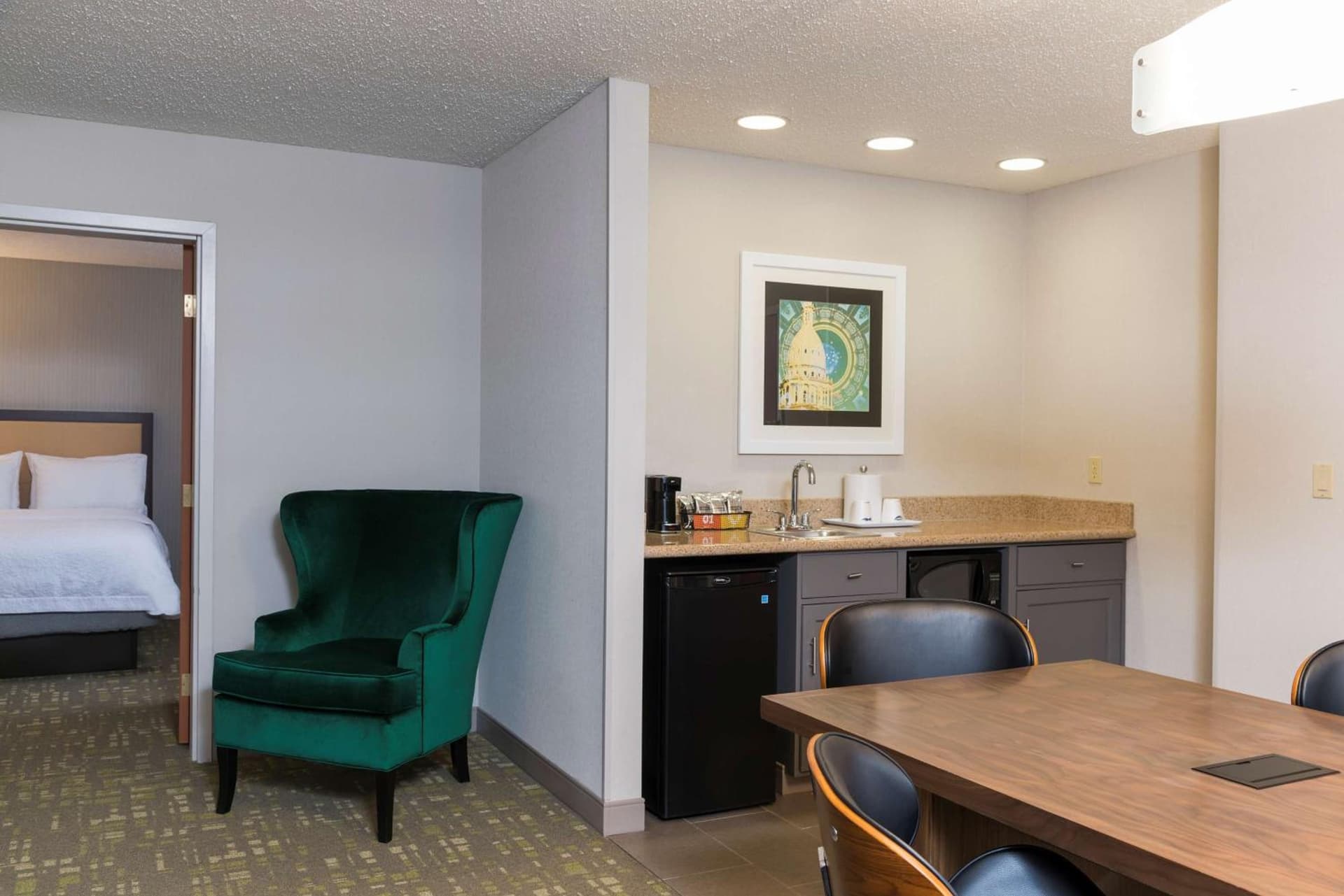 Hampton Inn & Suites East Lansing gallery photo in Okemos, MI — image 12