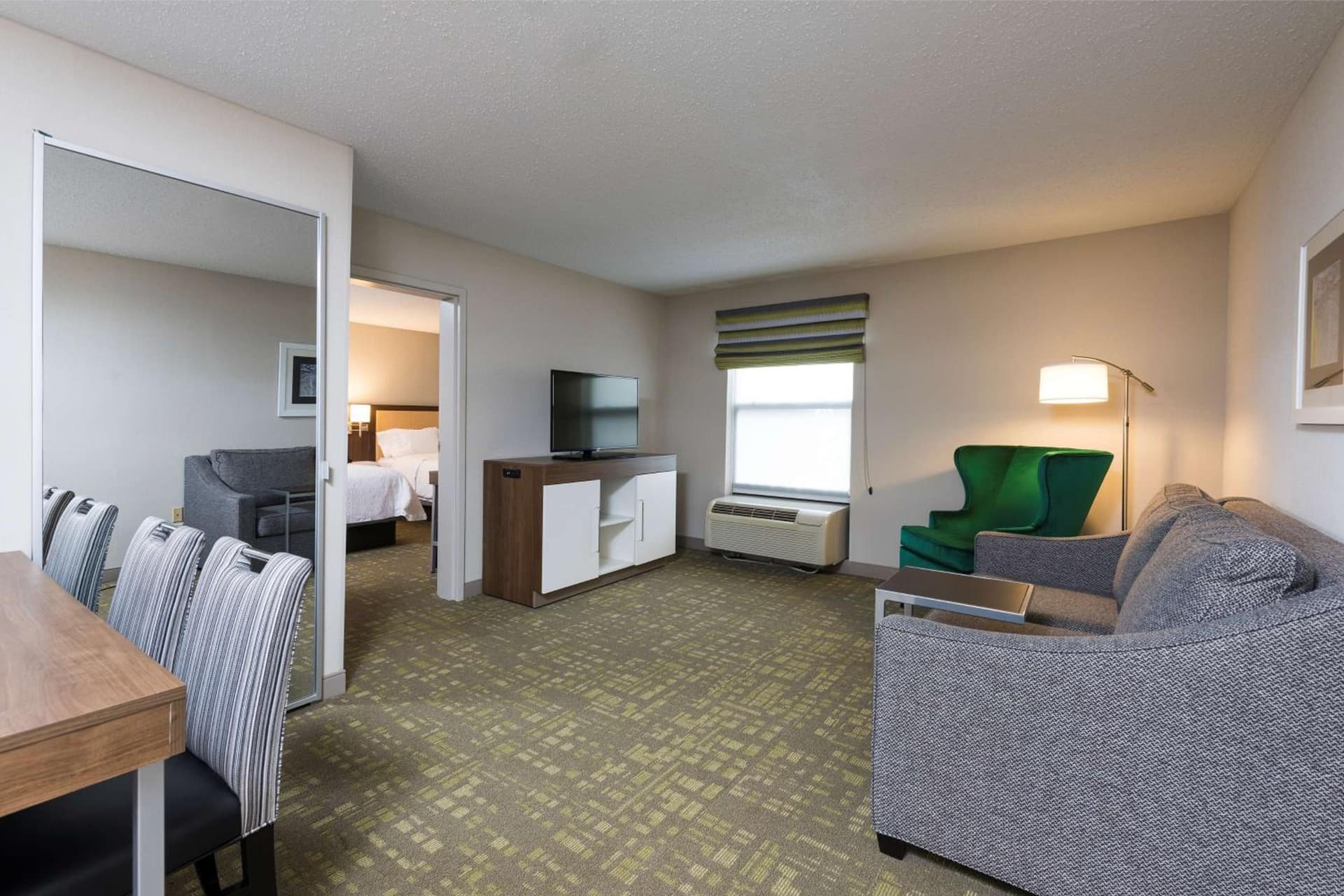 Hampton Inn & Suites East Lansing gallery photo in Okemos, MI — image 50