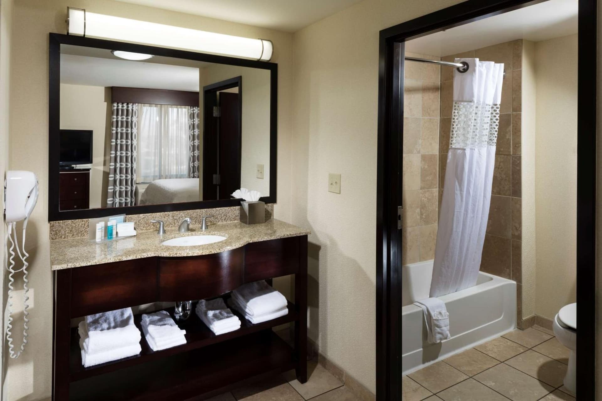 Hampton Inn & Suites Las Vegas South gallery photo in Las Vegas, NV — image 15