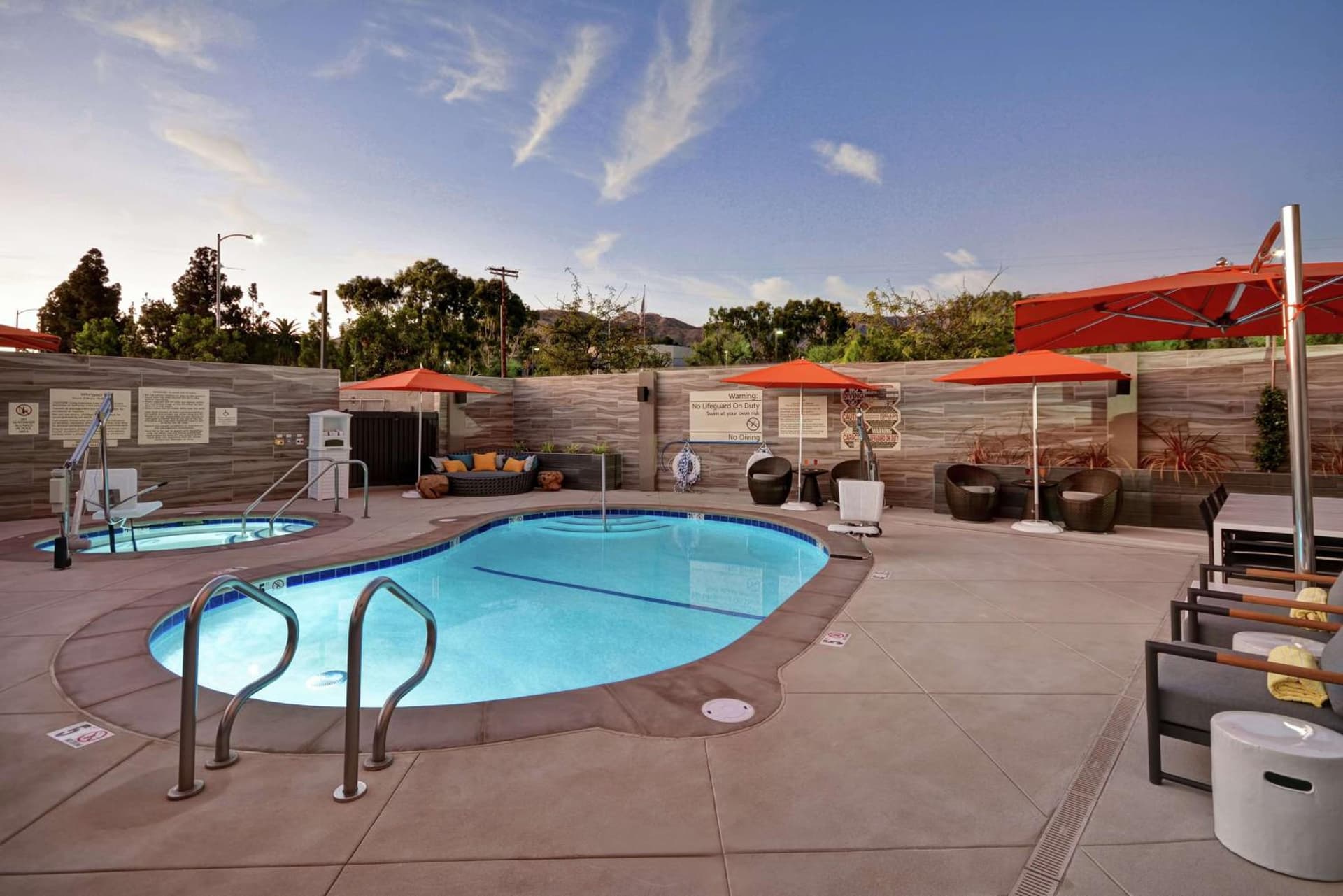 Hampton Inn & Suites Los Angeles Burbank Airport gallery photo in Burbank, CA — image 31