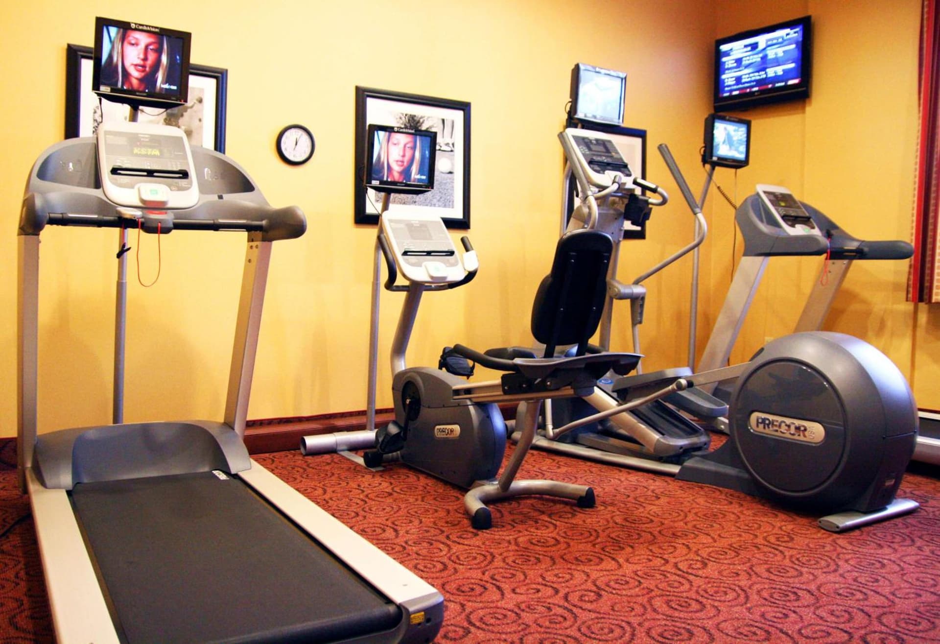 Hampton Inn & Suites Los Angeles Burbank Airport gallery photo in Burbank, CA — image 33