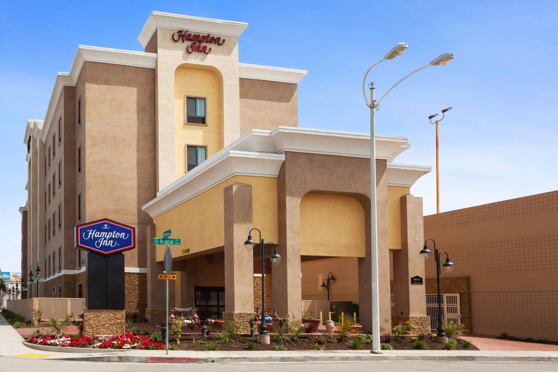 Hampton Inn Los Angeles Int'l Airport/Hawthorne interior in Los Angeles, CA — gallery photo 2