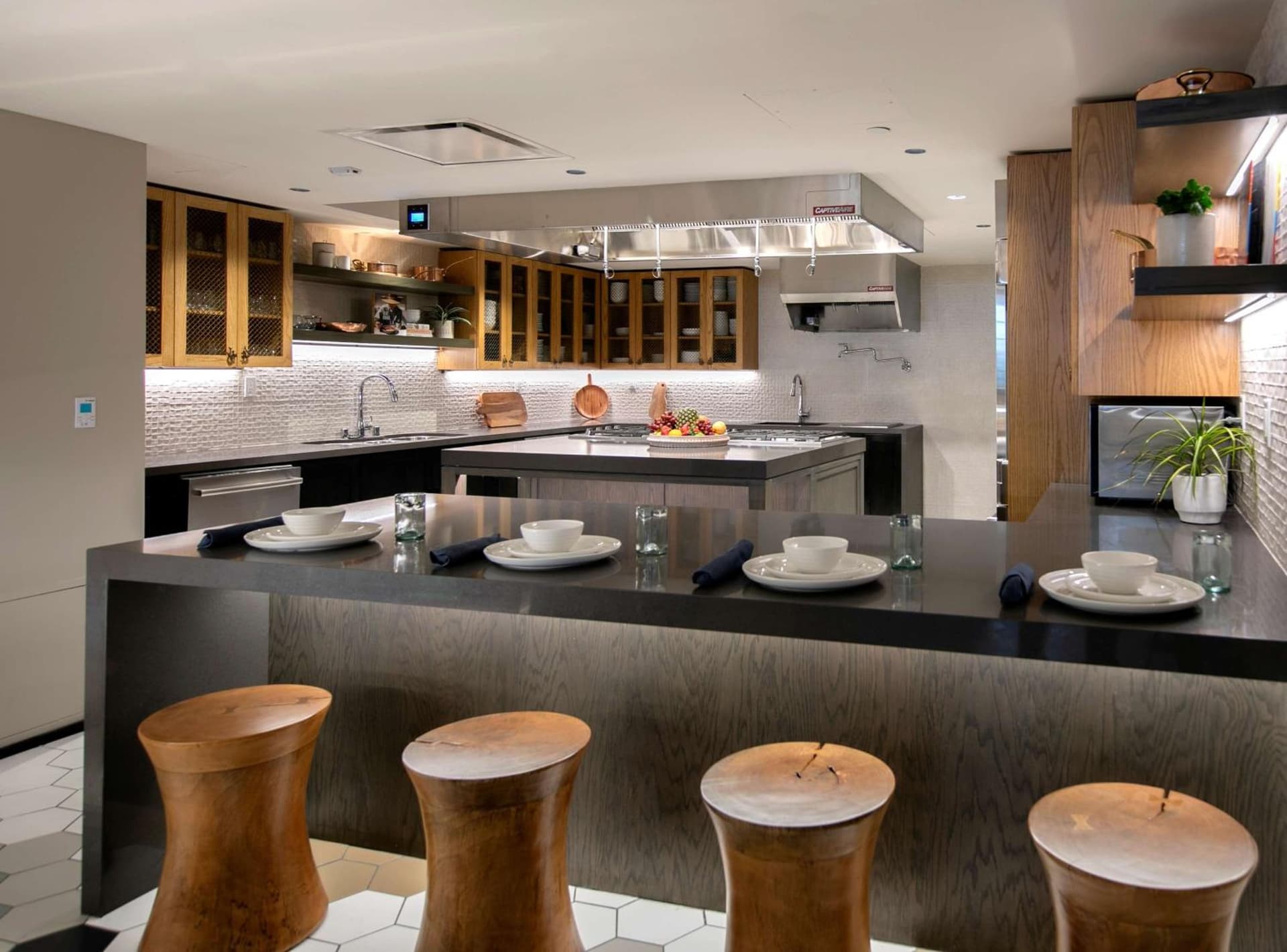 The Wayfarer Downtown LA, Tapestry Collection by Hilton property views in Los Angeles, CA — gallery photo 3