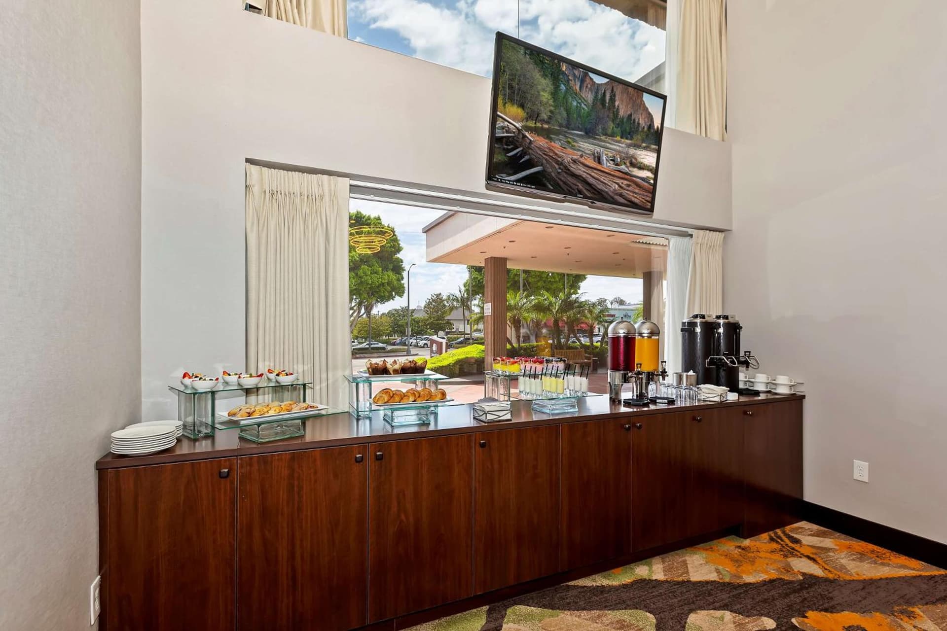 Doubletree by Hilton Whittier gallery photo in Whittier, CA — image 19