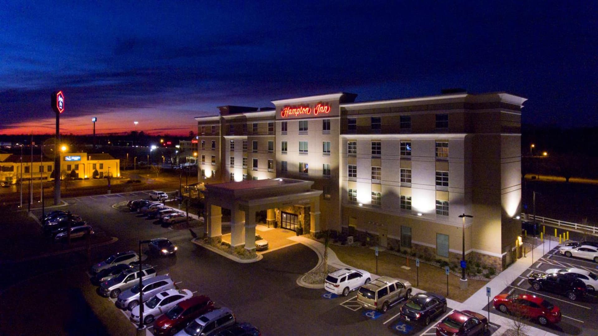 Hampton Inn Lumberton, NC interior in Lumberton, NC — gallery photo 2