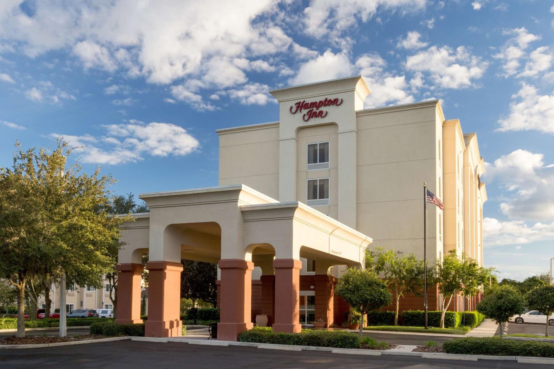 Hampton Inn Leesburg Tavares featured exterior or lobby in Leesburg, FL — similar hotel