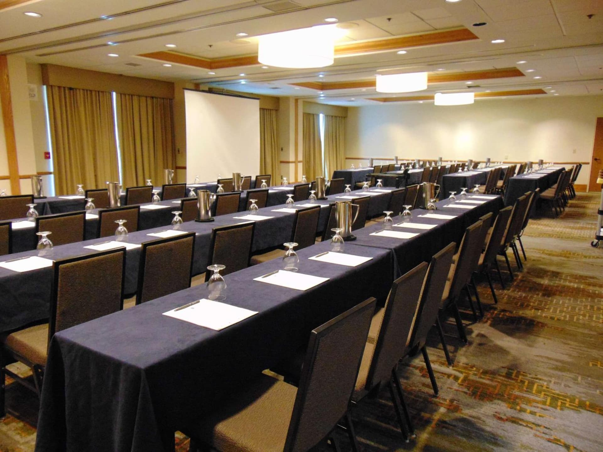 Embassy Suites by Hilton Lexington Green gallery photo in Lexington, KY — image 5