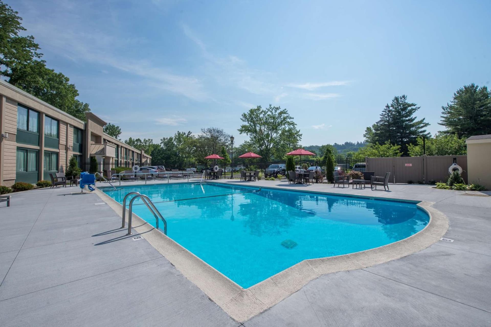 Hotel MTK Mount Kisco gallery photo in Mount Kisco, NY — image 7