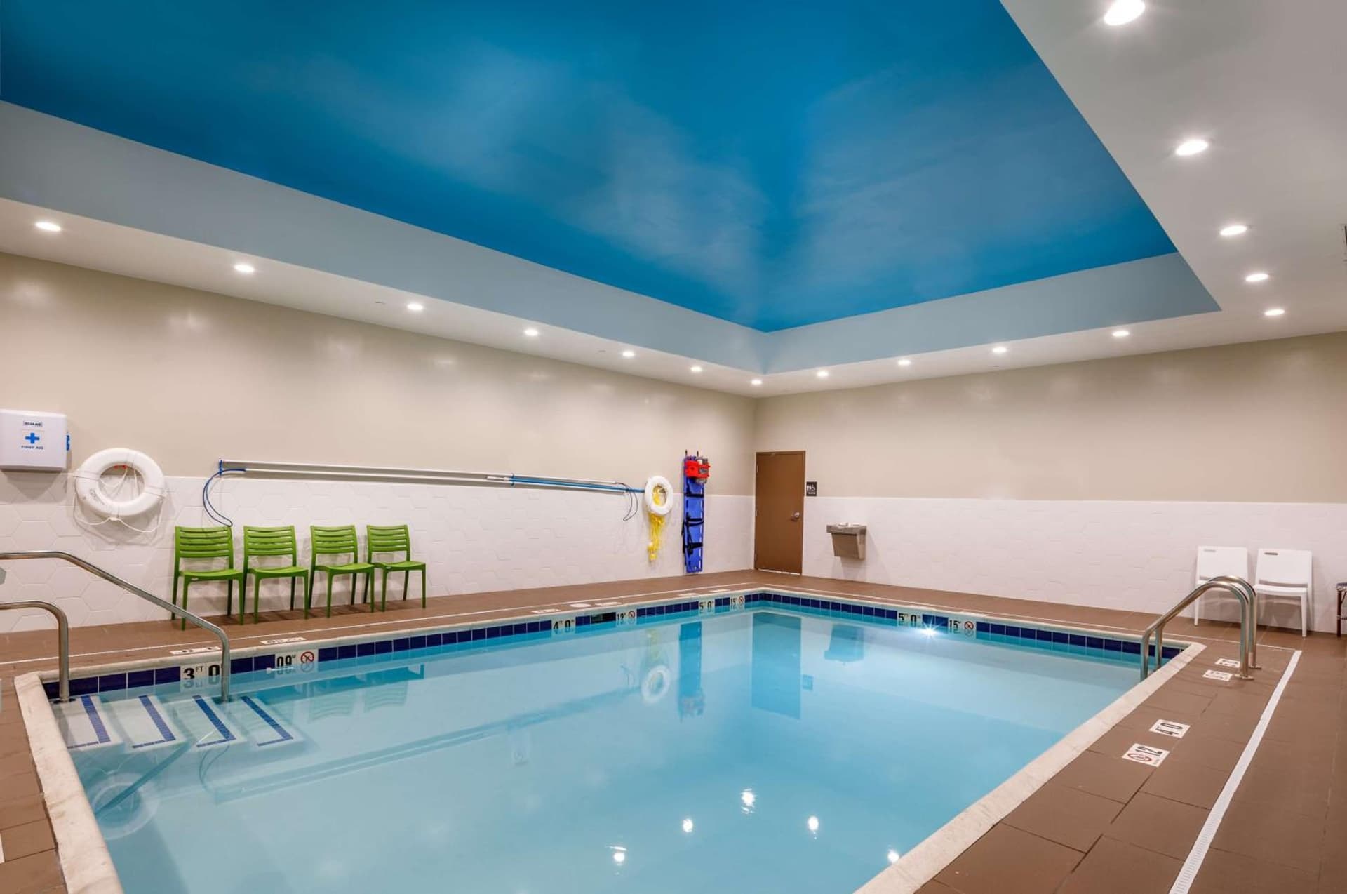 Hampton Inn By Hilton Paramus gallery photo in Paramus, NJ — image 14
