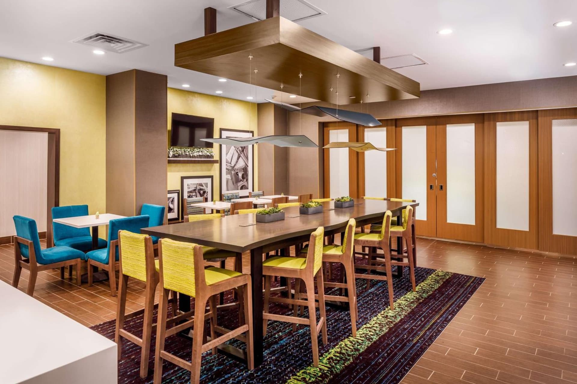 Hampton Inn By Hilton Paramus gallery photo in Paramus, NJ — image 45
