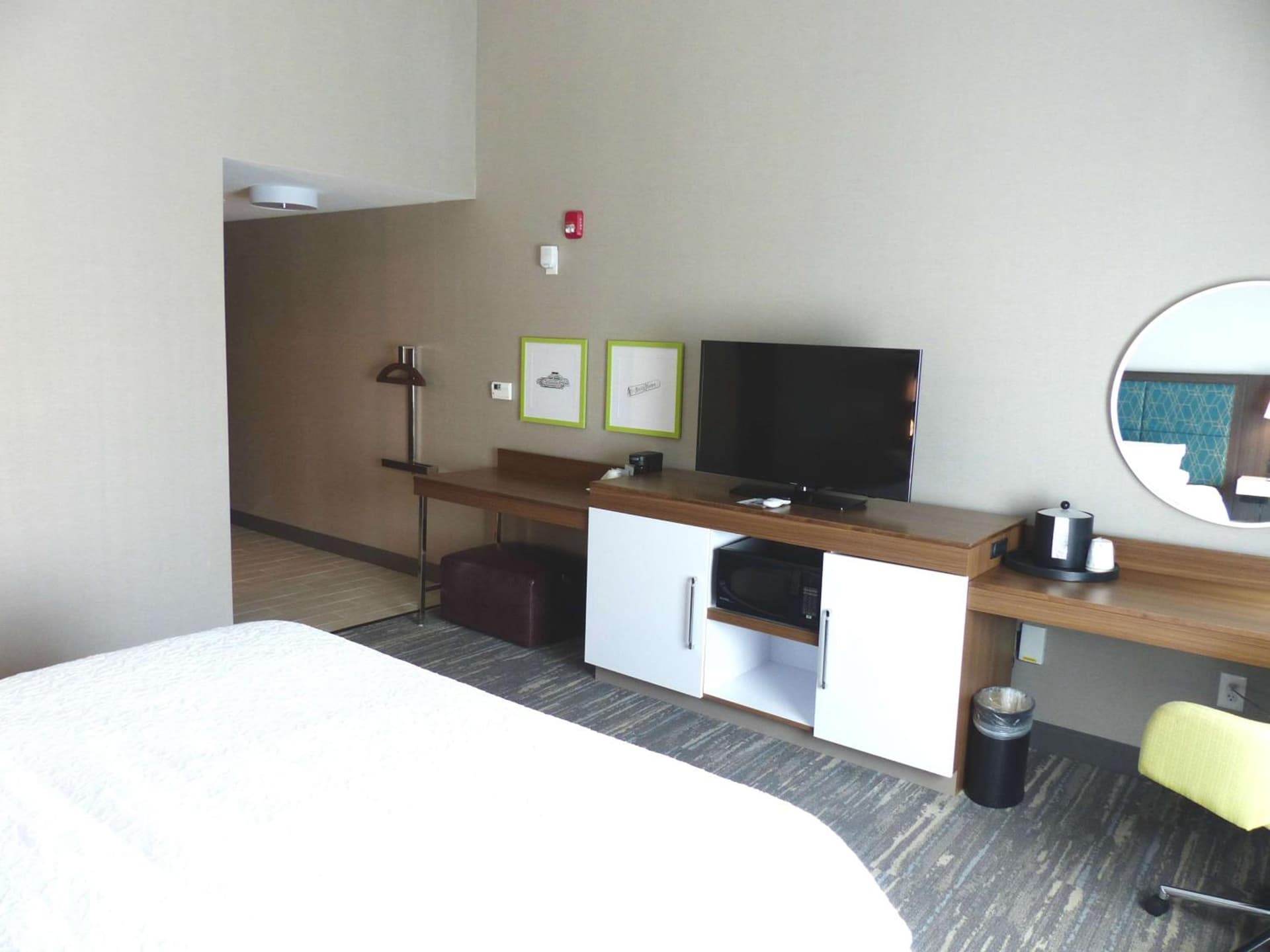 Hampton Inn By Hilton Paramus gallery photo in Paramus, NJ — image 10