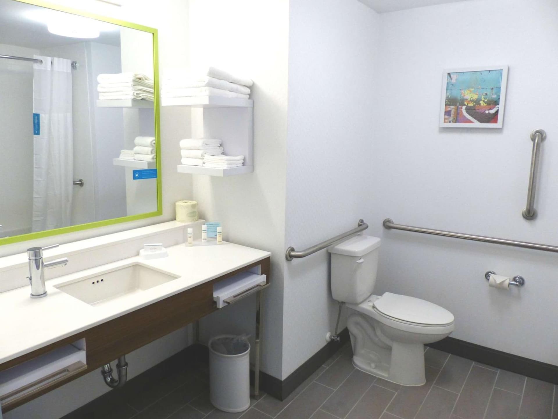 Hampton Inn By Hilton Paramus gallery photo in Paramus, NJ — image 23