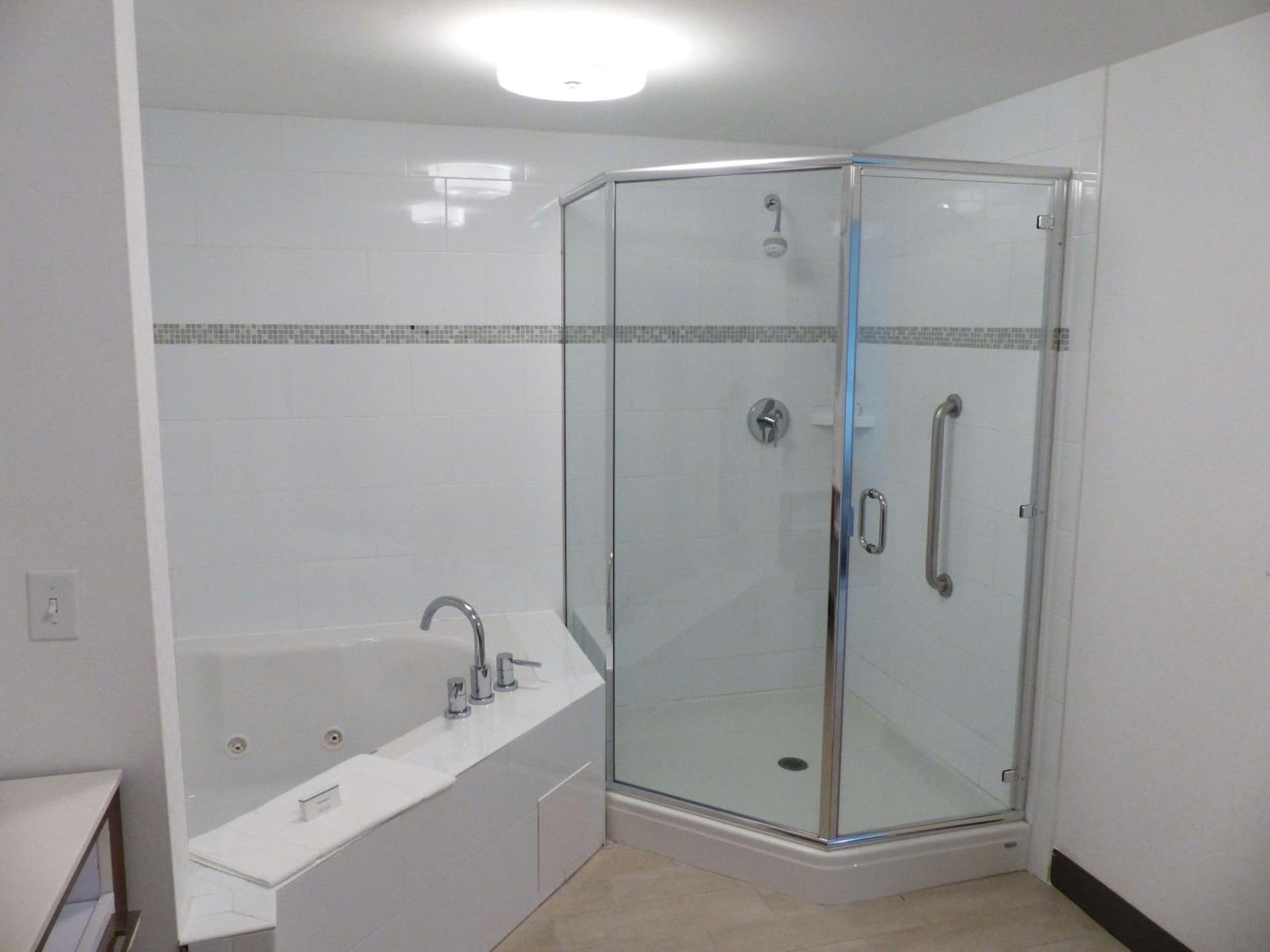 Hampton Inn By Hilton Paramus gallery photo in Paramus, NJ — image 32