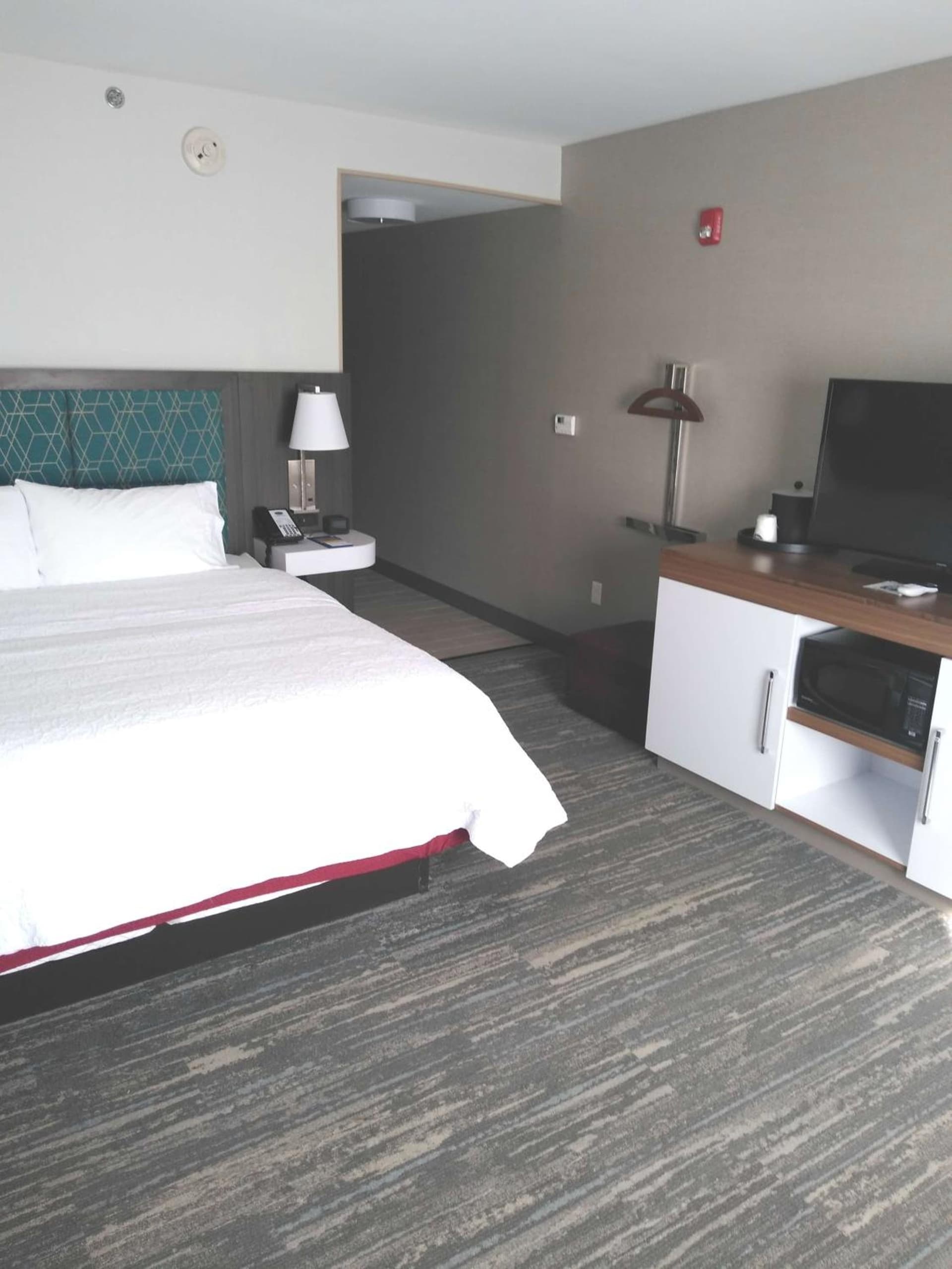 Hampton Inn By Hilton Paramus gallery photo in Paramus, NJ — image 25