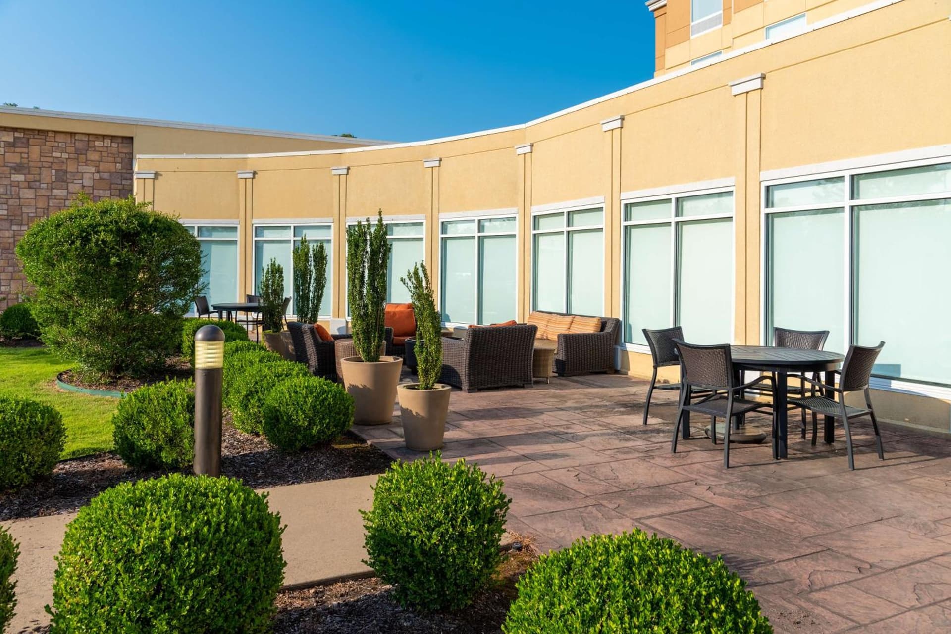 Hilton Garden Inn North Little Rock interior in North Little Rock, AR — gallery photo 2