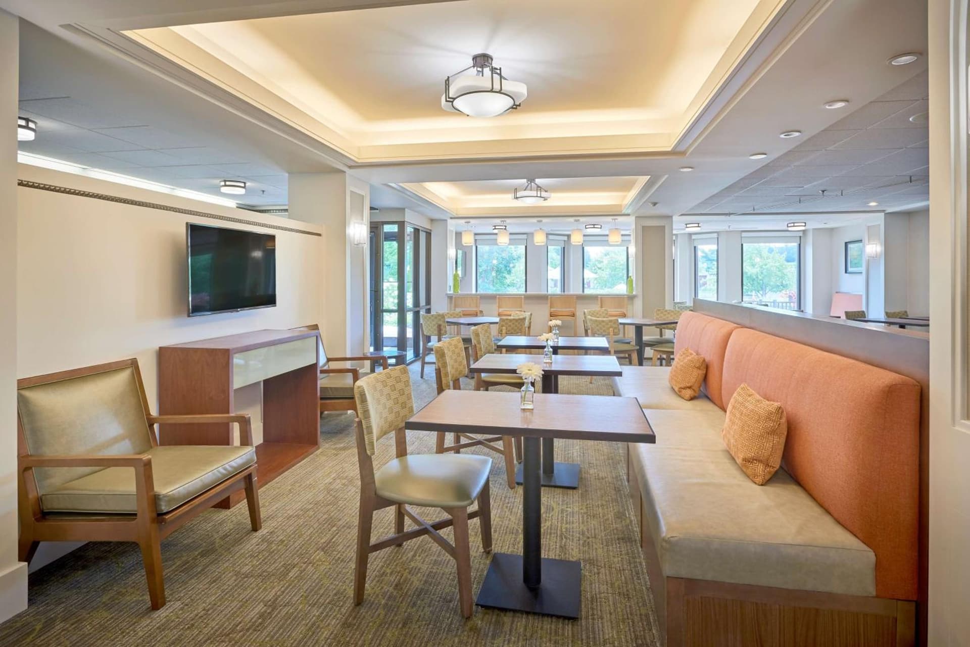 Hampton Inn Lancaster property views in Lancaster, PA — gallery photo 3