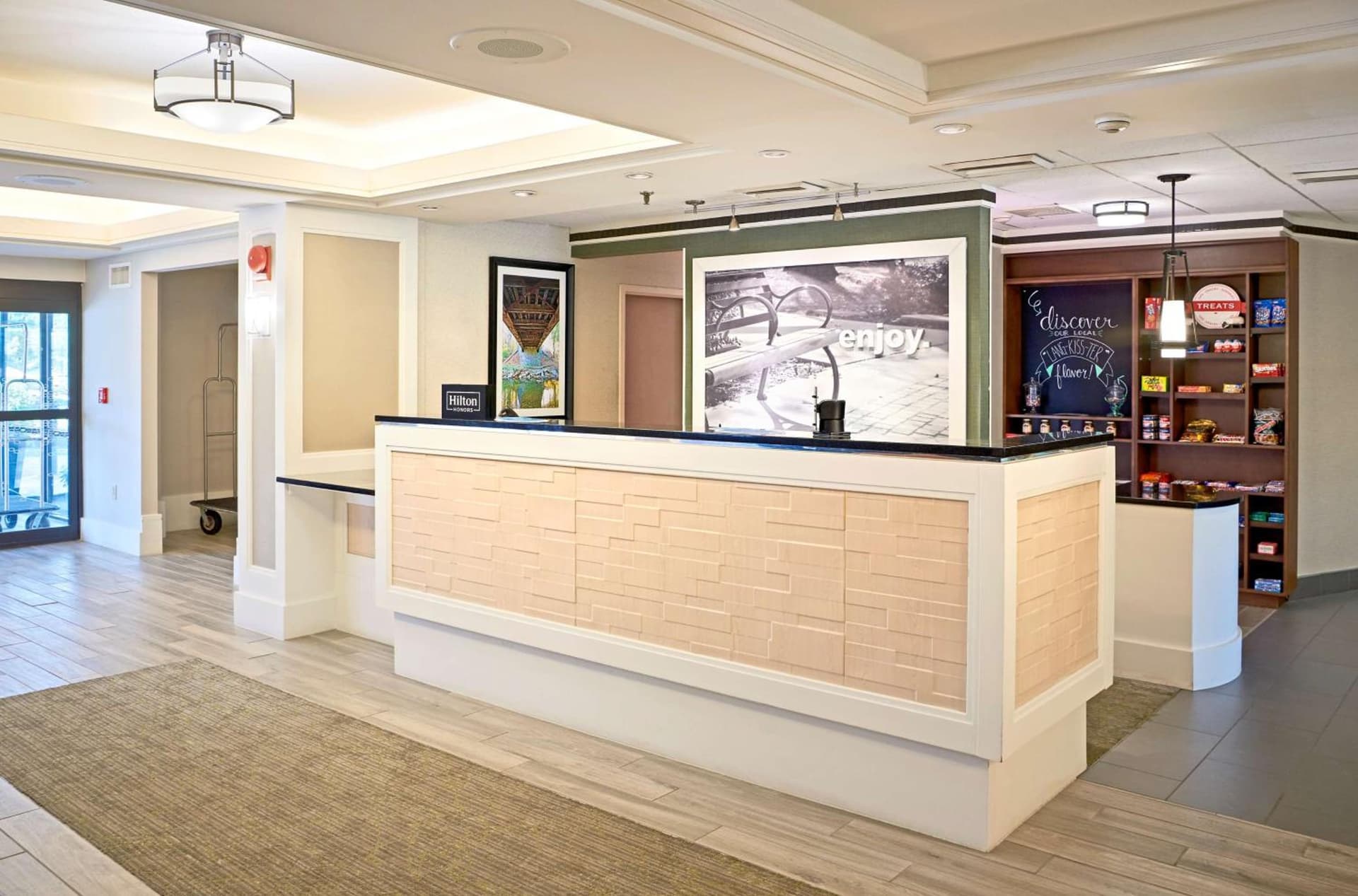 Hampton Inn Lancaster gallery photo in Lancaster, PA — image 23