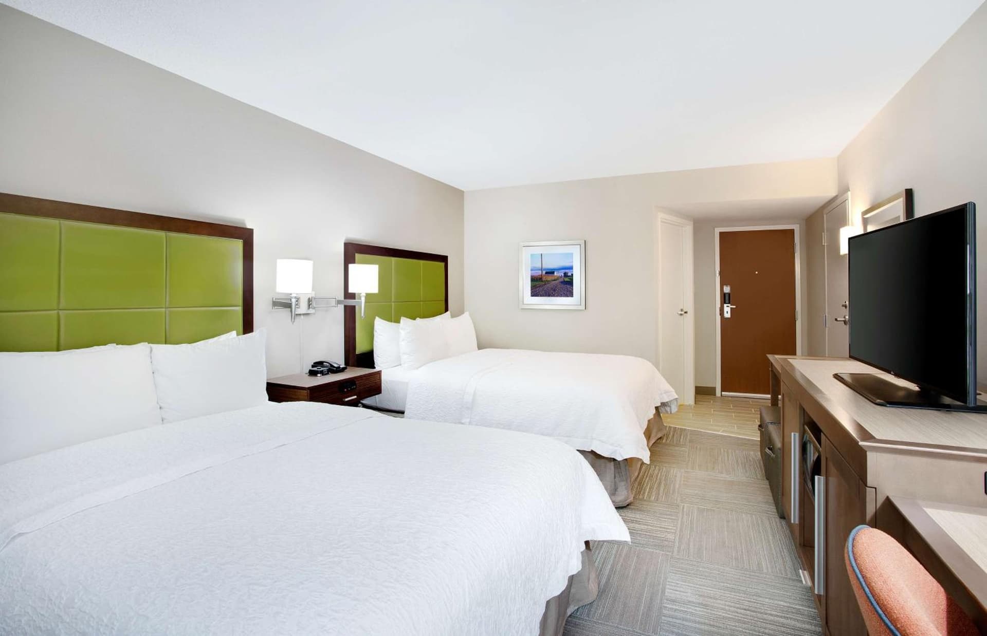 Hampton Inn Lancaster interior in Lancaster, PA — gallery photo 2