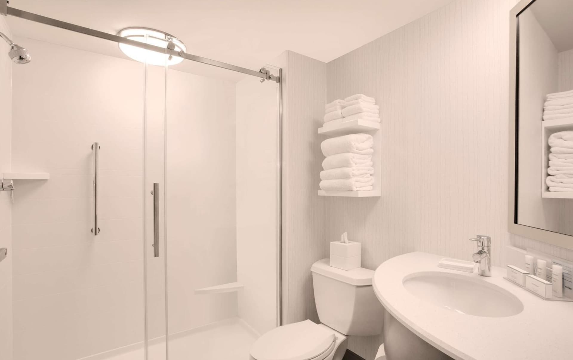 Hampton Inn Lancaster gallery photo in Lancaster, PA — image 16
