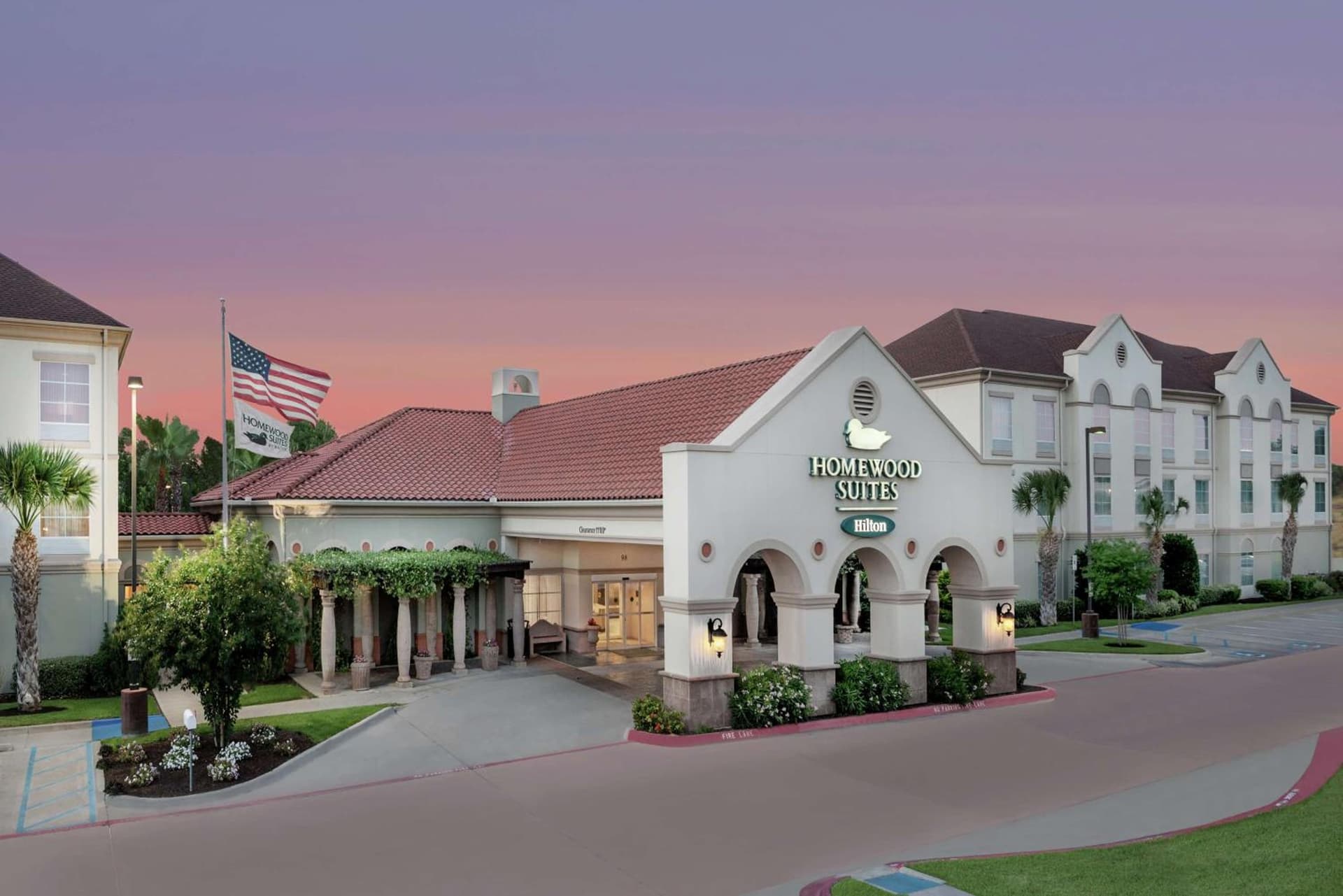 Homewood Suites Laredo at Mall Del Norte interior in Laredo, TX — gallery photo 2