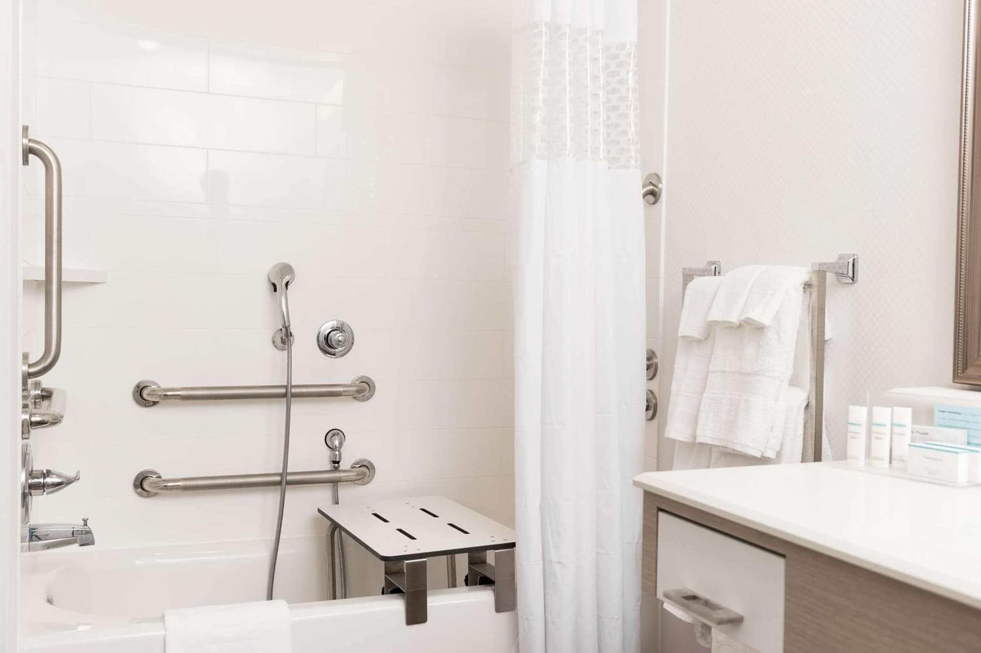 Hampton Inn and Suites La Crosse Downtown gallery photo in La Crosse, WI — image 29
