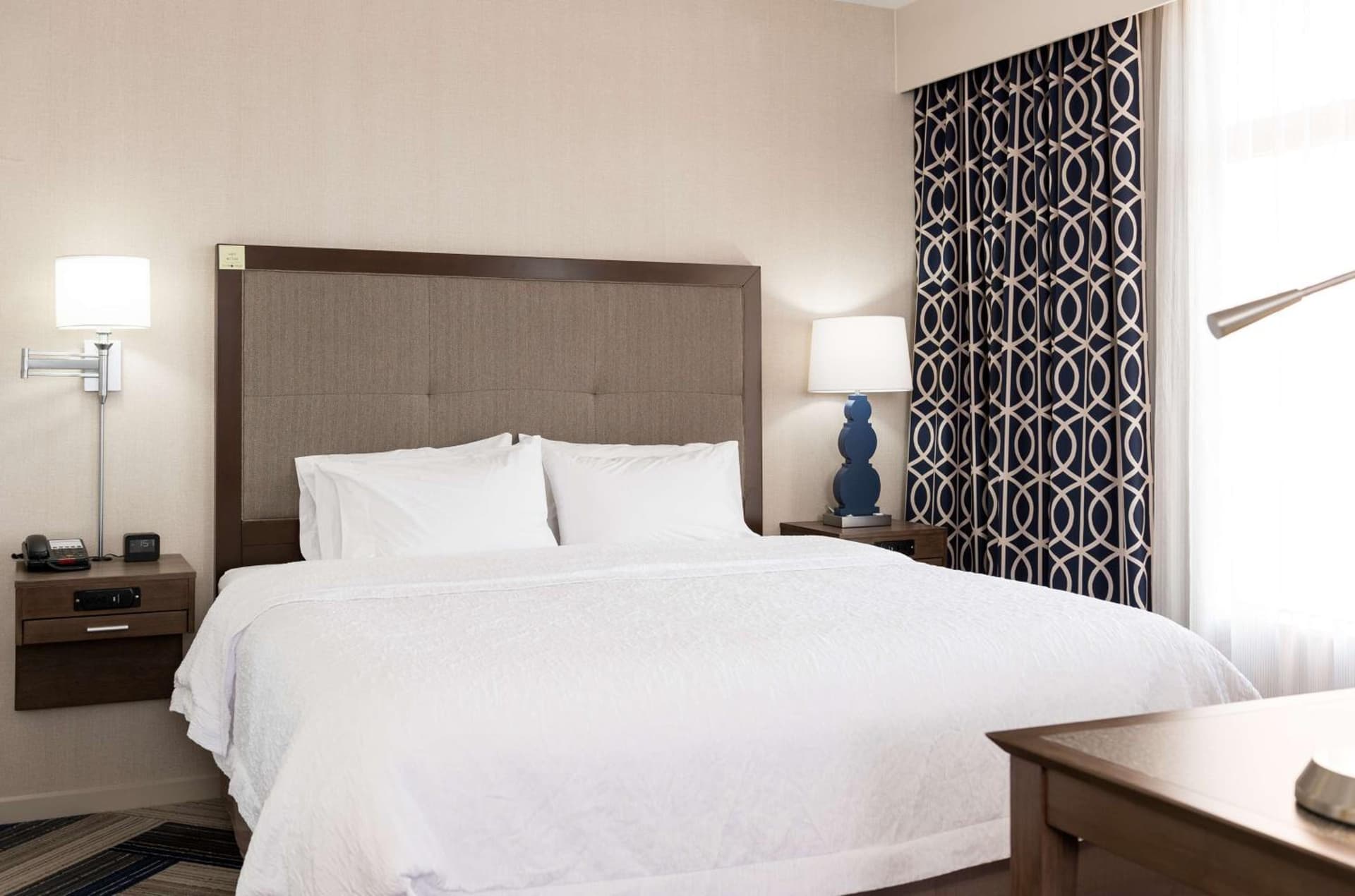 Hampton Inn and Suites La Crosse Downtown gallery photo in La Crosse, WI — image 35