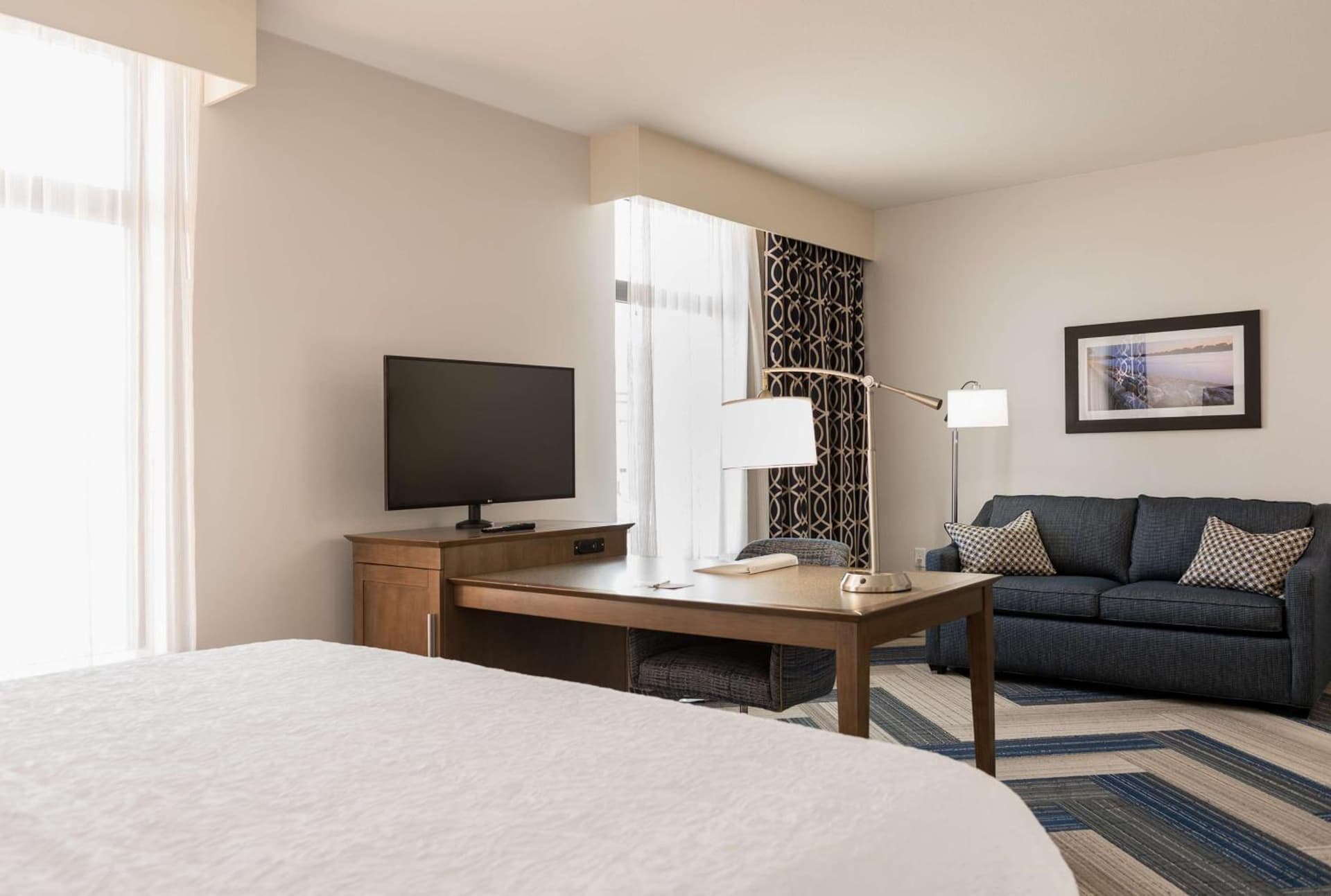 Hampton Inn and Suites La Crosse Downtown gallery photo in La Crosse, WI — image 27