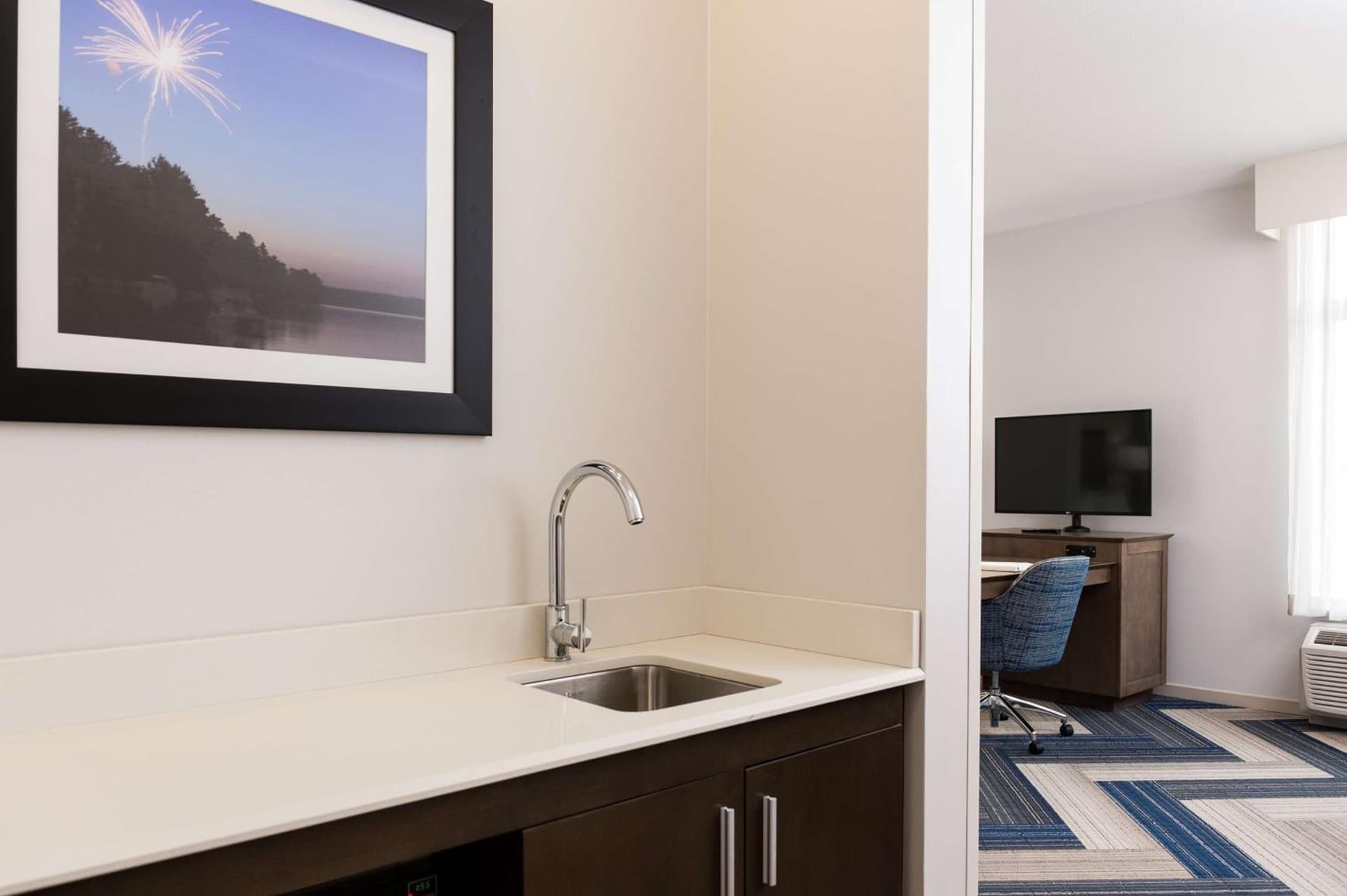 Hampton Inn and Suites La Crosse Downtown gallery photo in La Crosse, WI — image 6