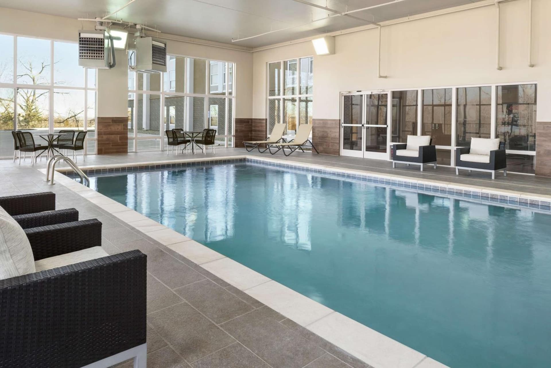 Hampton Inn Lawrence gallery photo in Lawrence, KS — image 19