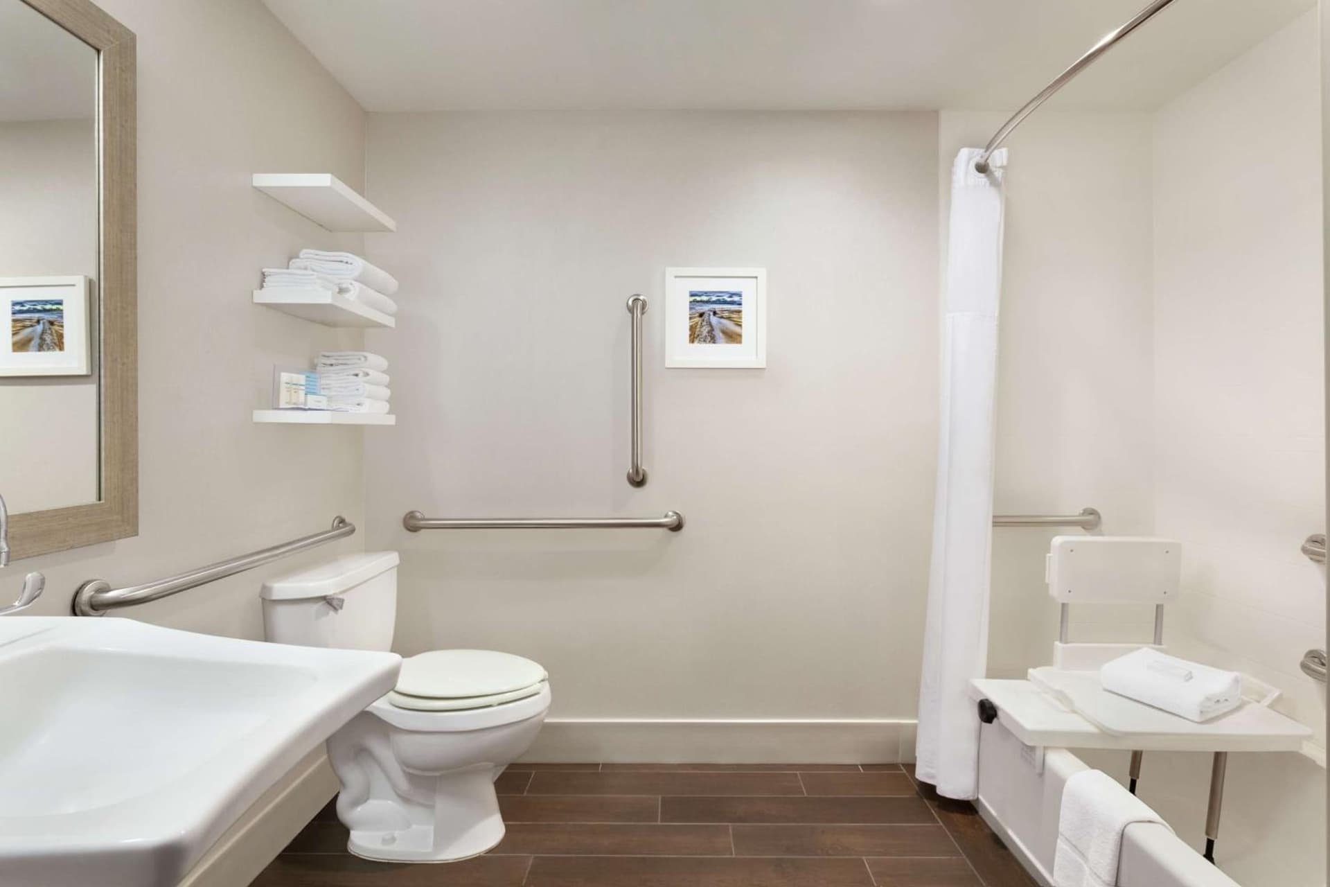 Hampton Inn Lawrence gallery photo in Lawrence, KS — image 28