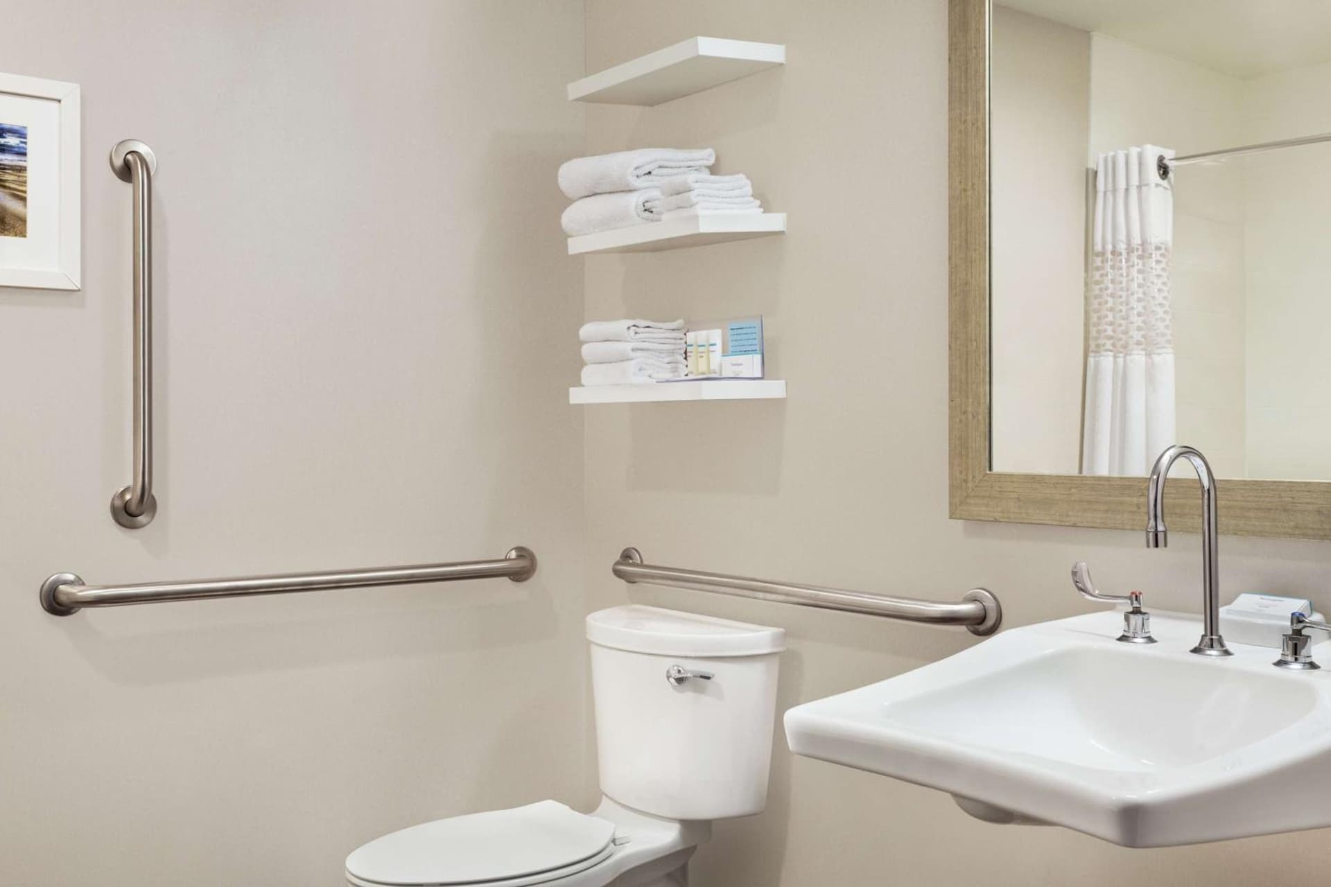 Hampton Inn Lawrence gallery photo in Lawrence, KS — image 11