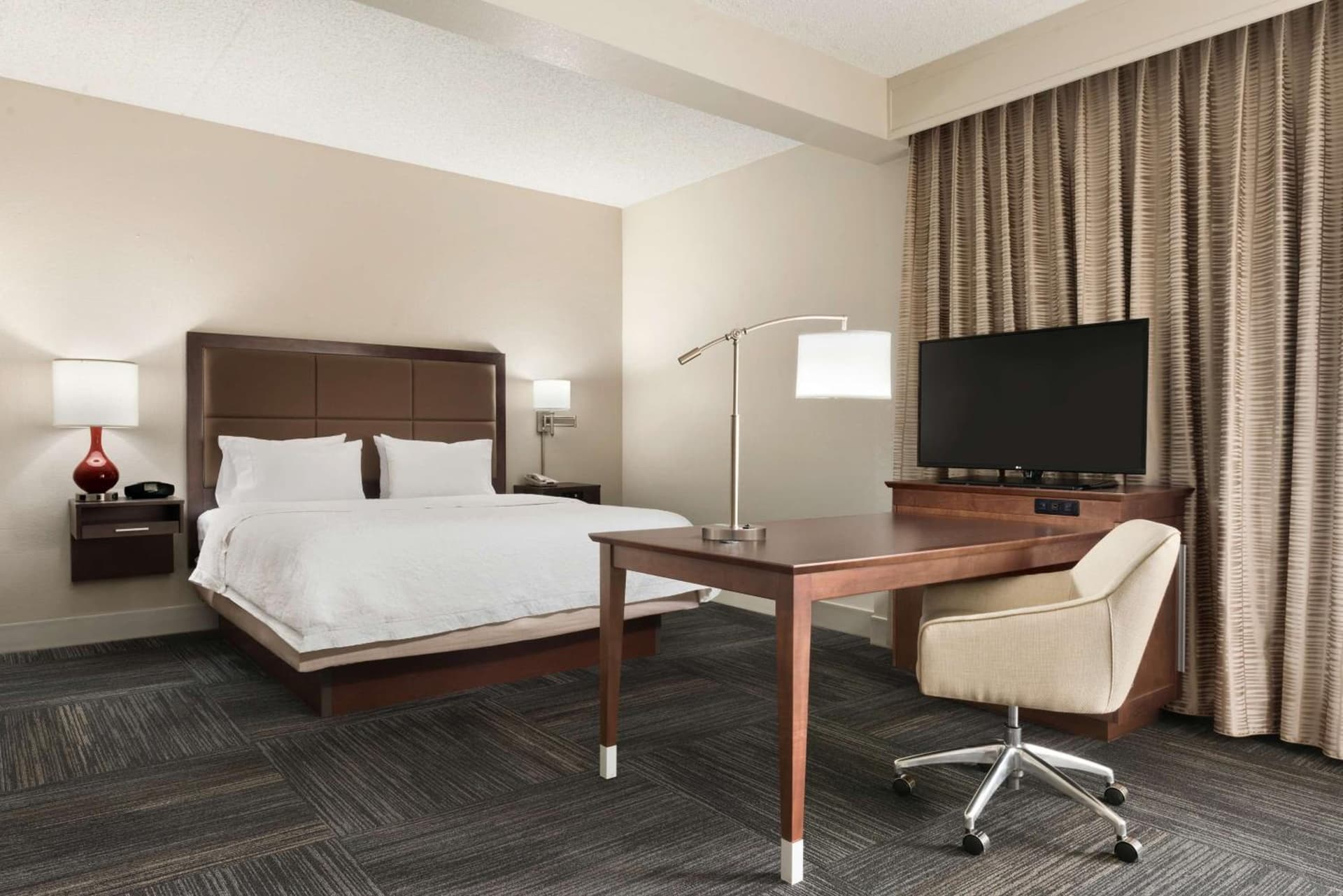 Hampton Inn Lawrence gallery photo in Lawrence, KS — image 6