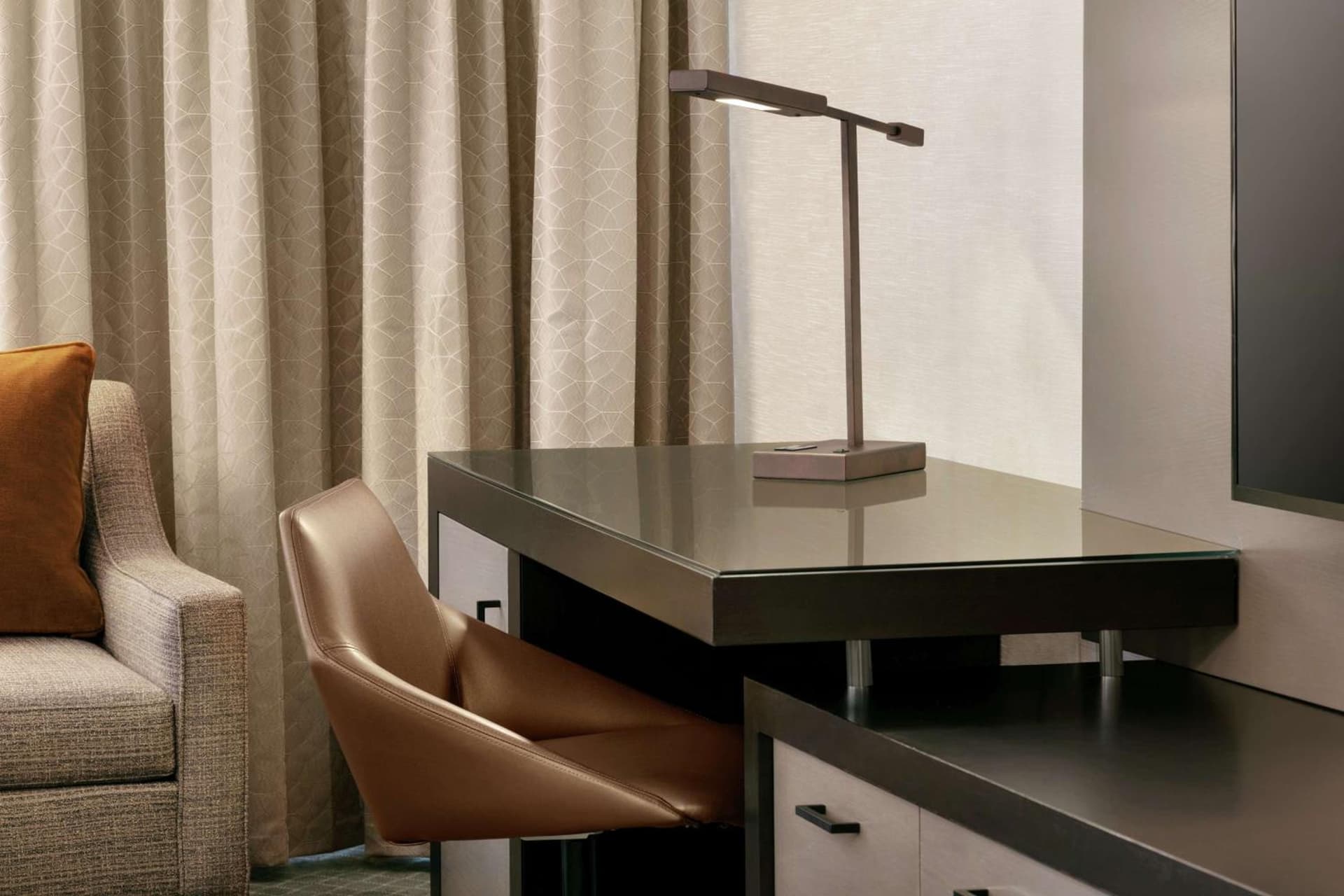 DoubleTree by Hilton McLean Tysons gallery photo in Tysons Corner, VA — image 4