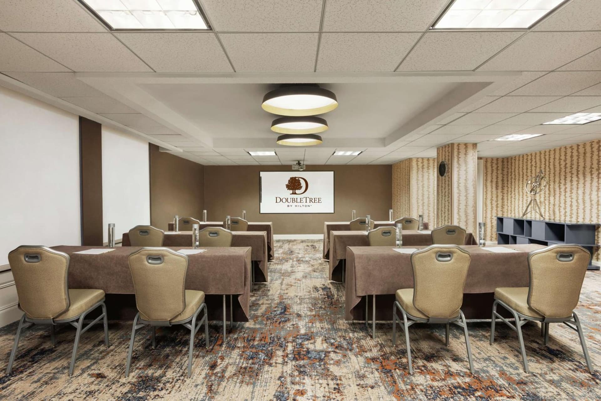 DoubleTree by Hilton McLean Tysons gallery photo in Tysons Corner, VA — image 52