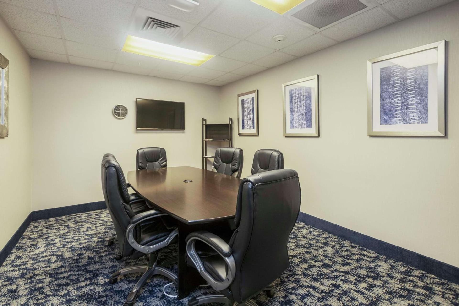 Hampton Inn & Suites Orlando-Apopka featured exterior or lobby in Orlando, FL — similar hotel