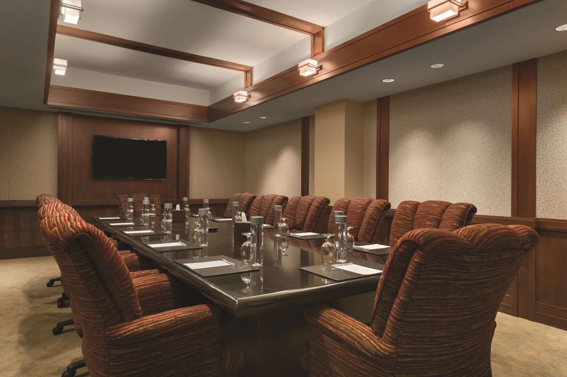 Embassy Suites by Hilton Orlando Lake Buena Vista South gallery photo in Kissimmee, FL — image 98
